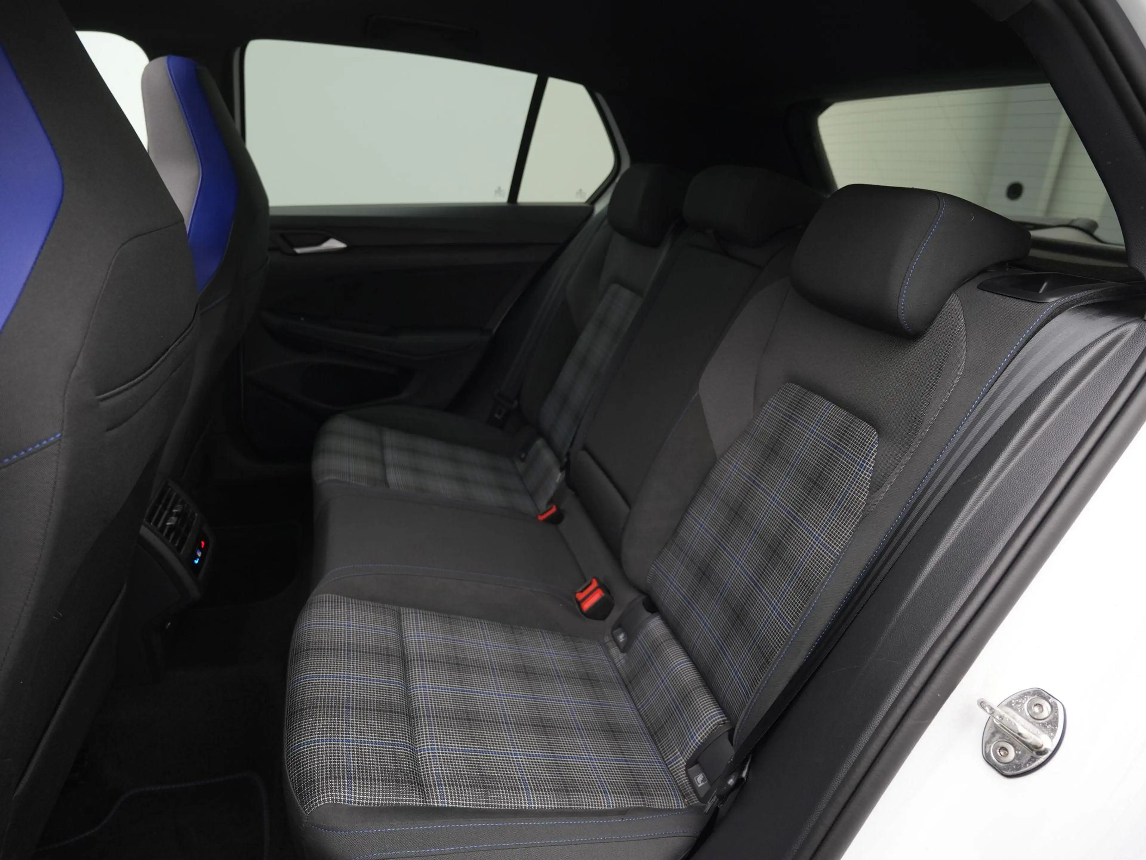 Volkswagen Golf GTE 1.5 eHybrid 272pk | Panoramadak | Matrix LED Kopla — photo 8