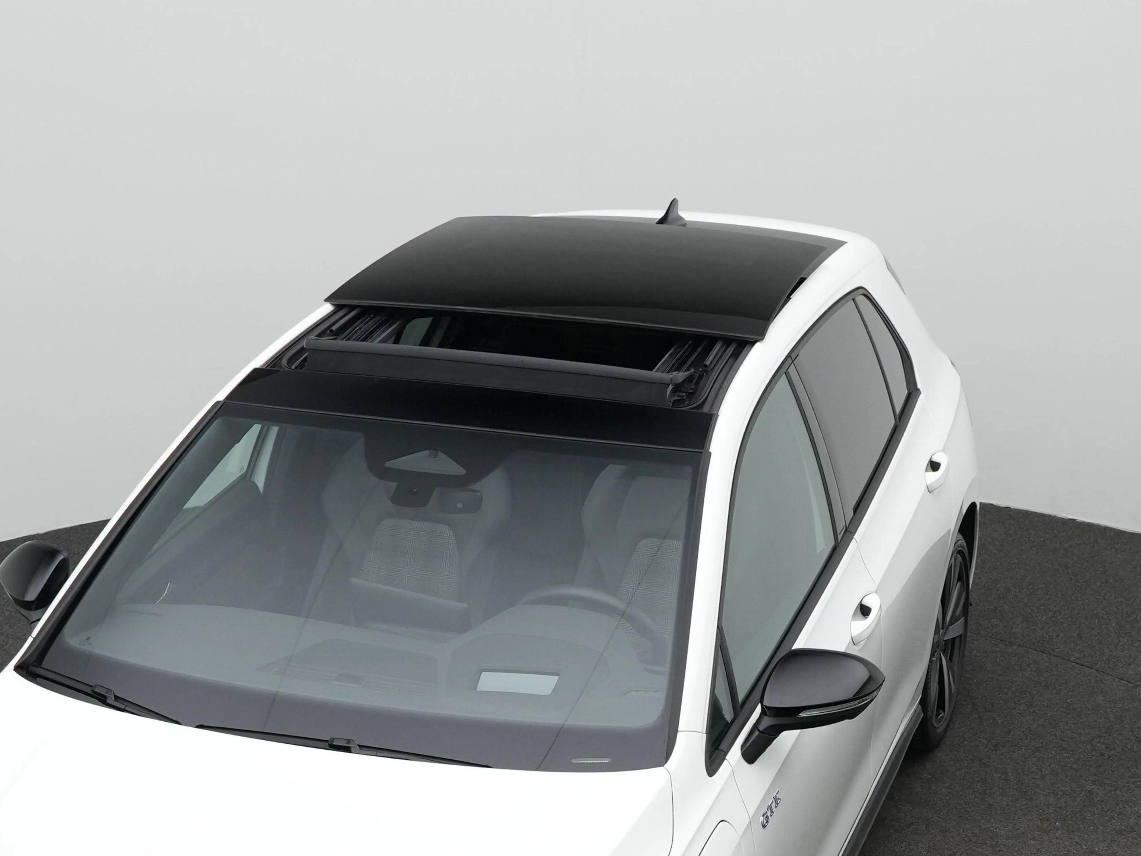 Volkswagen Golf GTE 1.5 eHybrid 272pk | Panoramadak | Matrix LED Kopla — photo 12