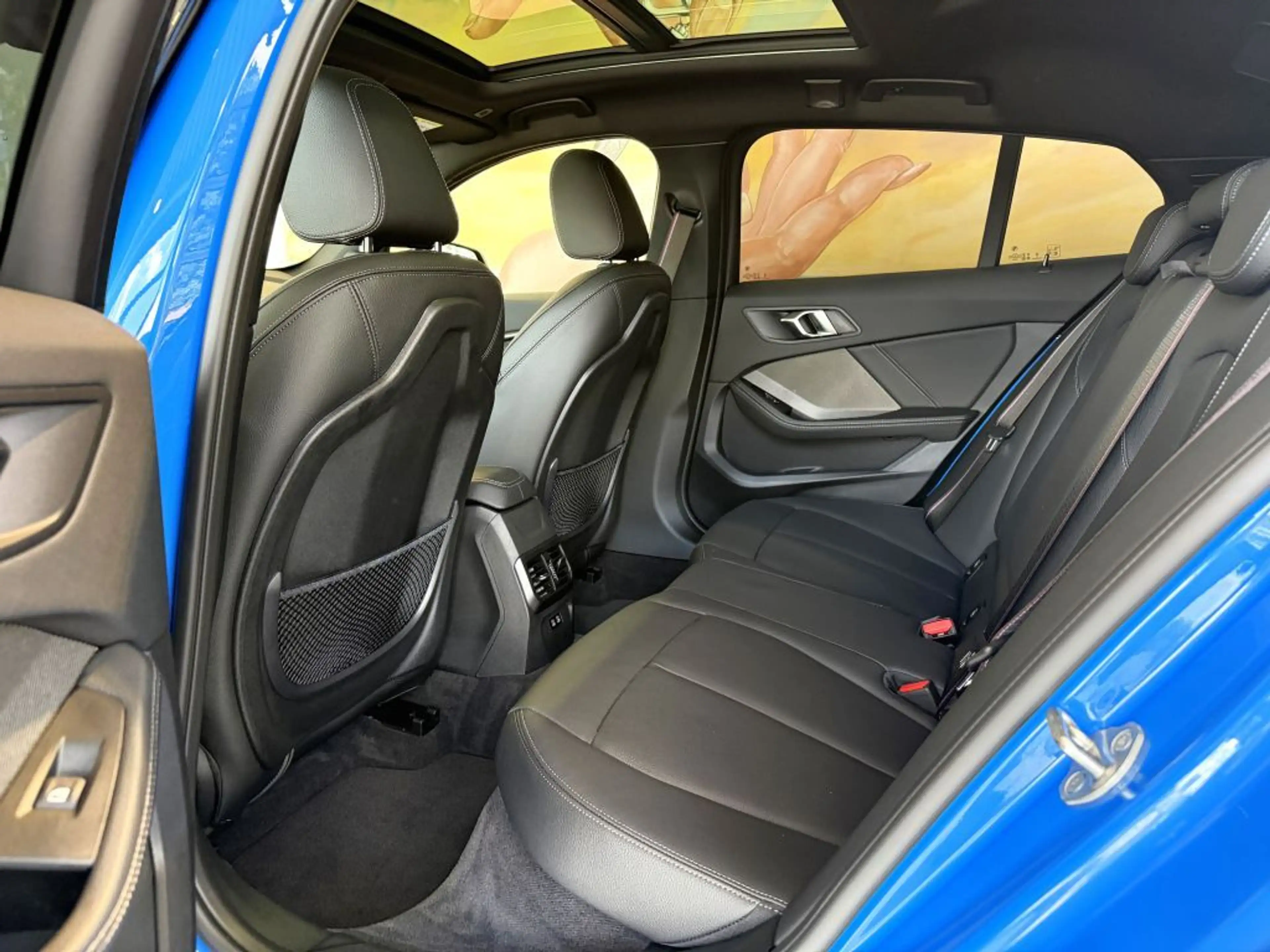 BMW 135 i xDr. PANO+ACC+KOMF+HUD+KAM+HARM+AL+LEDer+ — photo 9