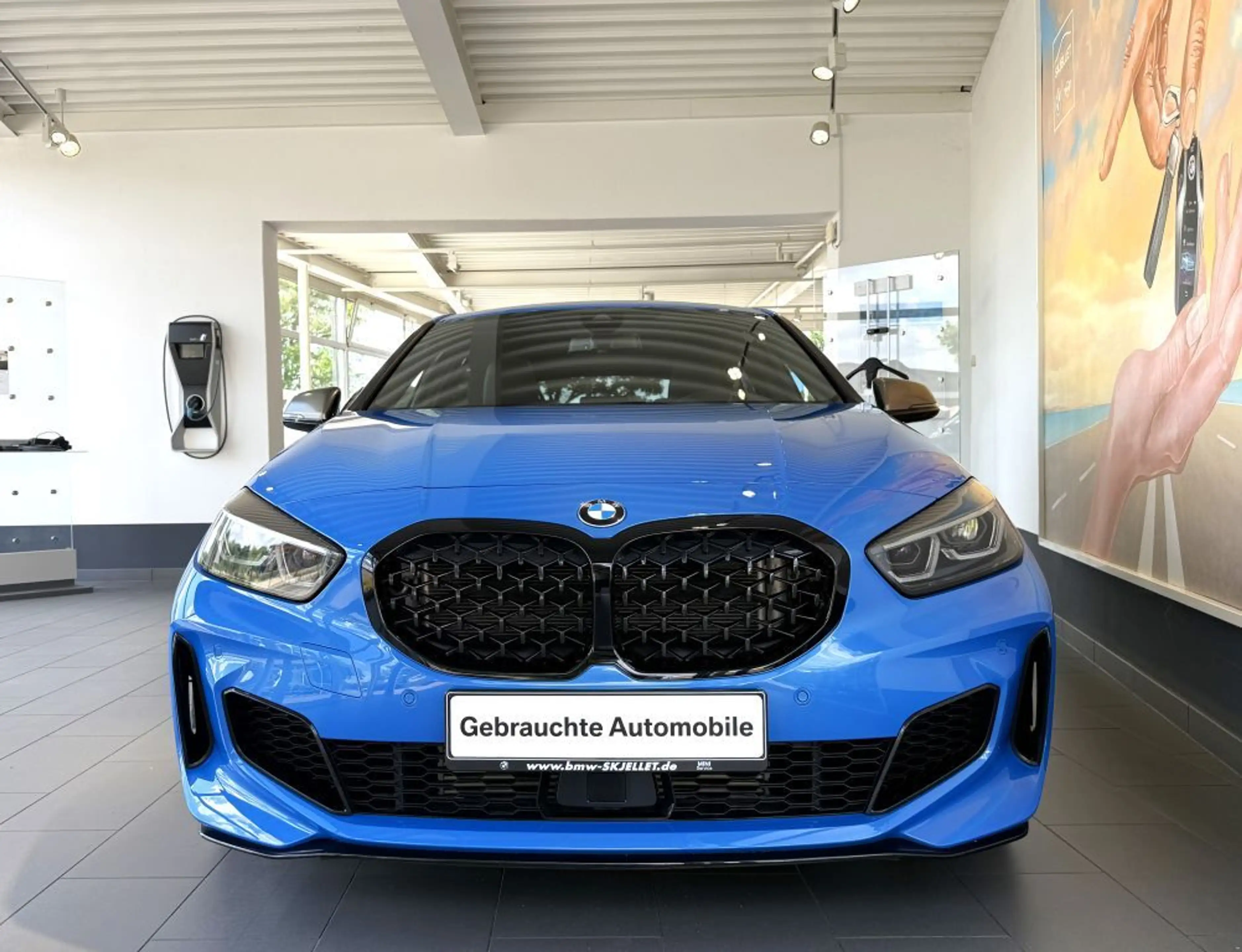 BMW 135 i xDr. PANO+ACC+KOMF+HUD+KAM+HARM+AL+LEDer+ — photo 11