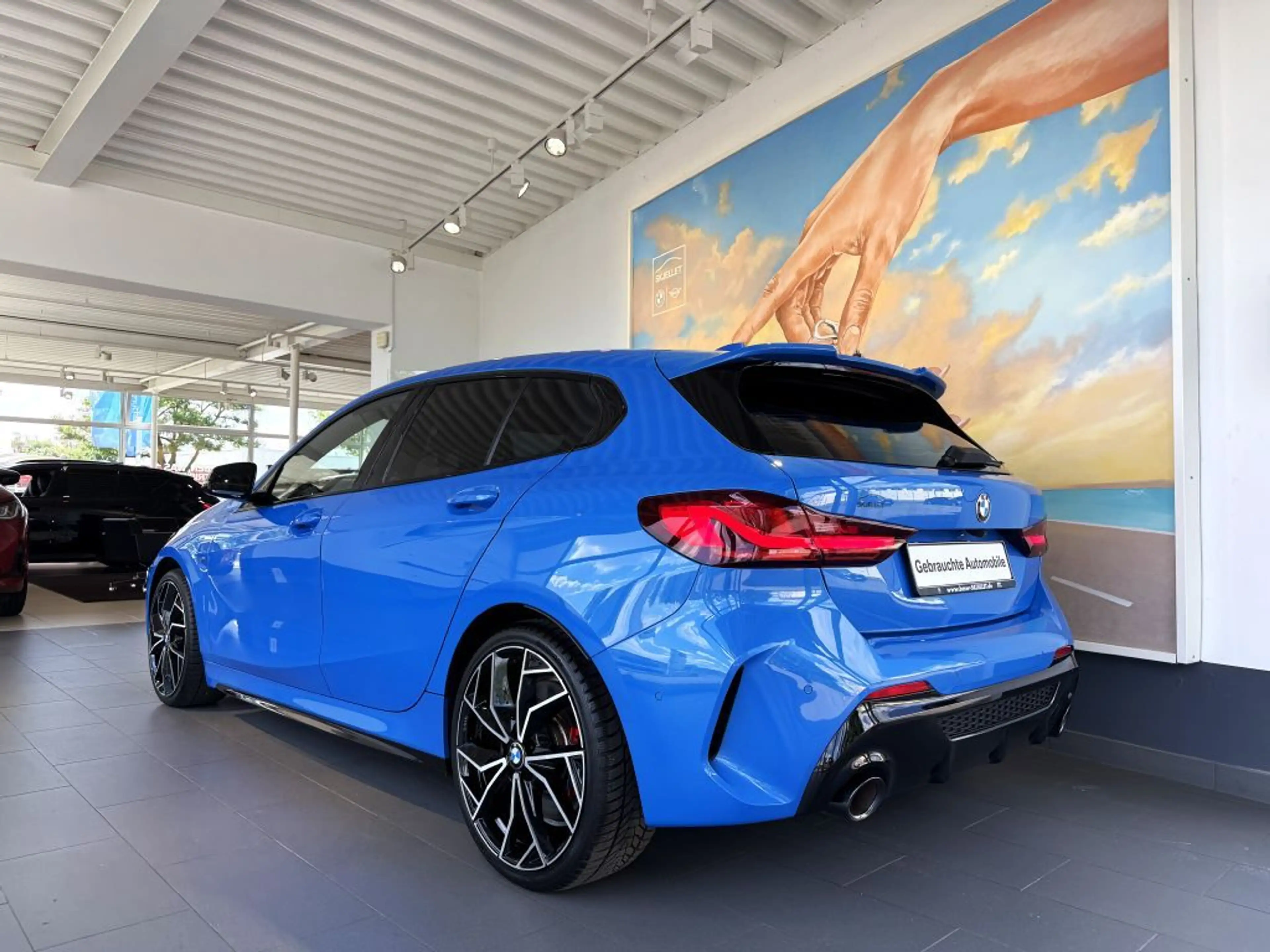 BMW 135 i xDr. PANO+ACC+KOMF+HUD+KAM+HARM+AL+LEDer+ — photo 7
