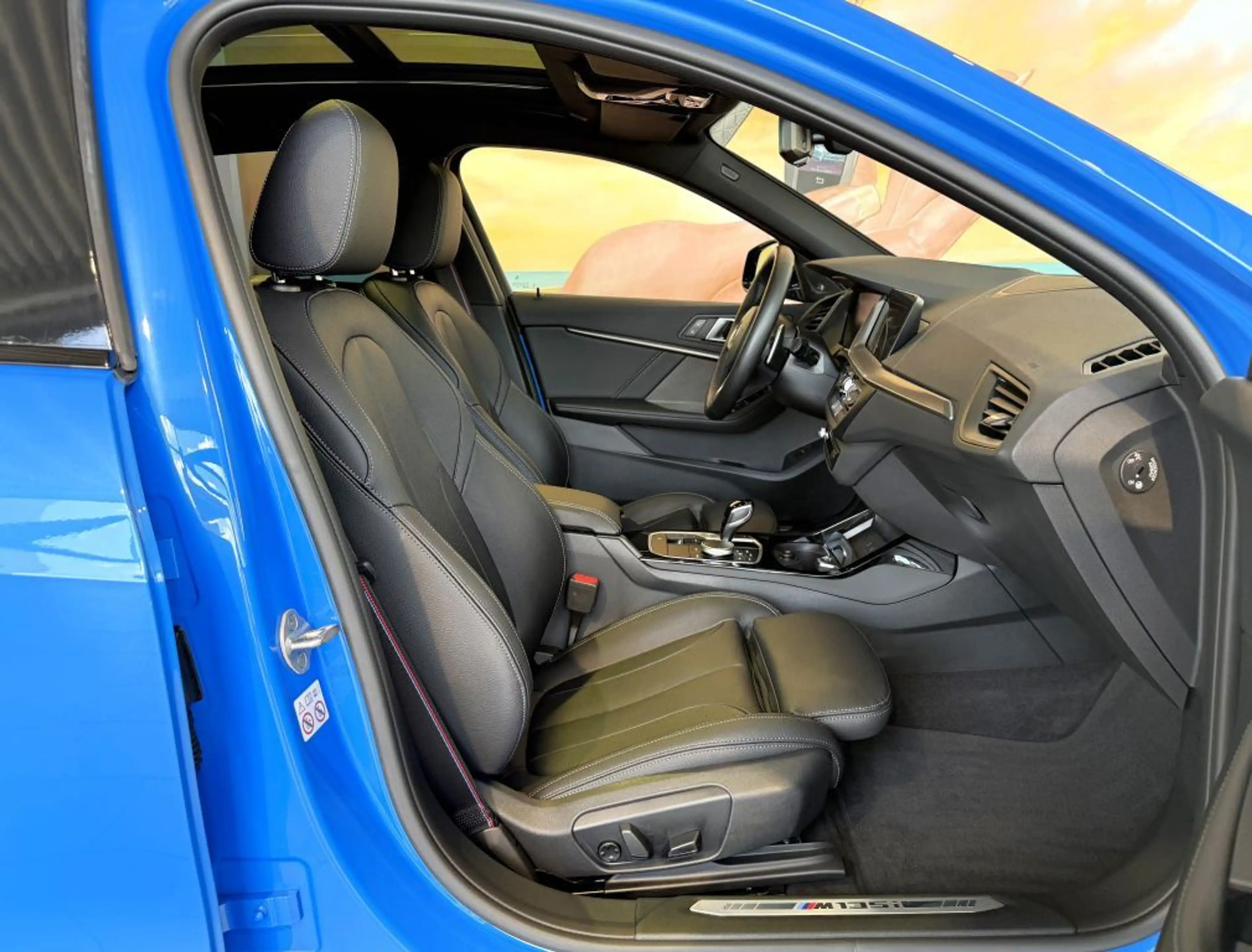 BMW 135 i xDr. PANO+ACC+KOMF+HUD+KAM+HARM+AL+LEDer+ — photo 5