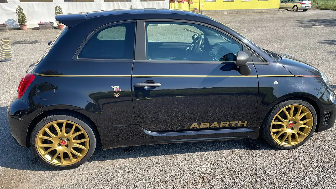 Abarth 595 2021