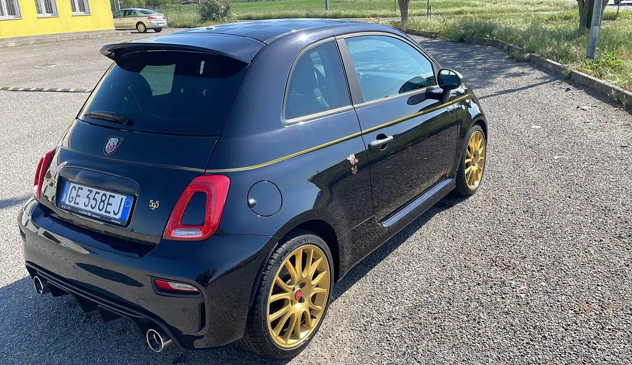 Abarth 595 2021