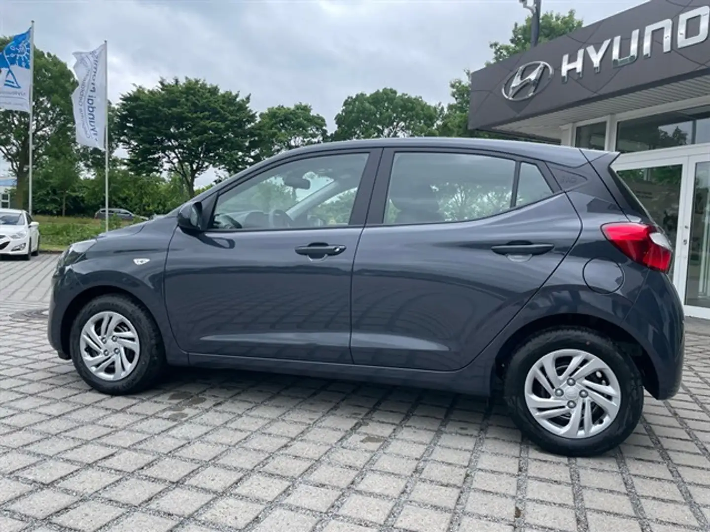 Hyundai i10 Select Grau - 2