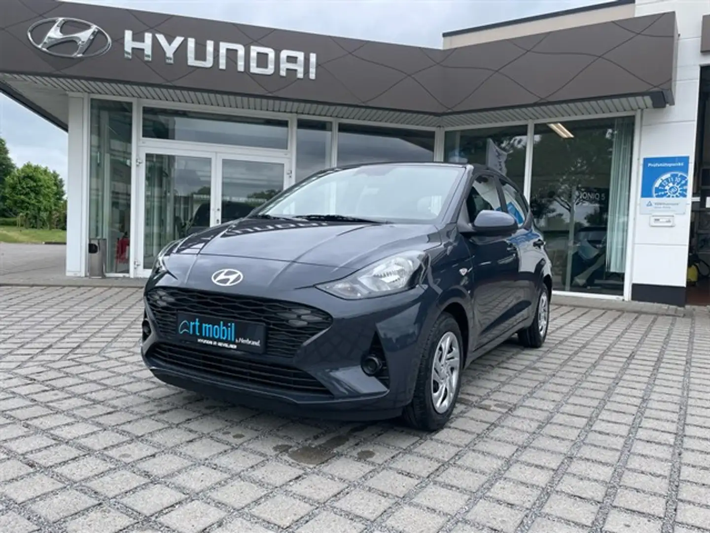 Hyundai i10 Select Grau - 1