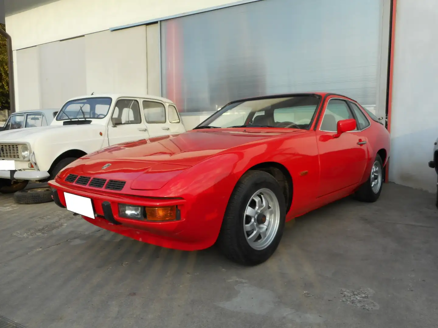 Porsche 924 T Rojo - 1