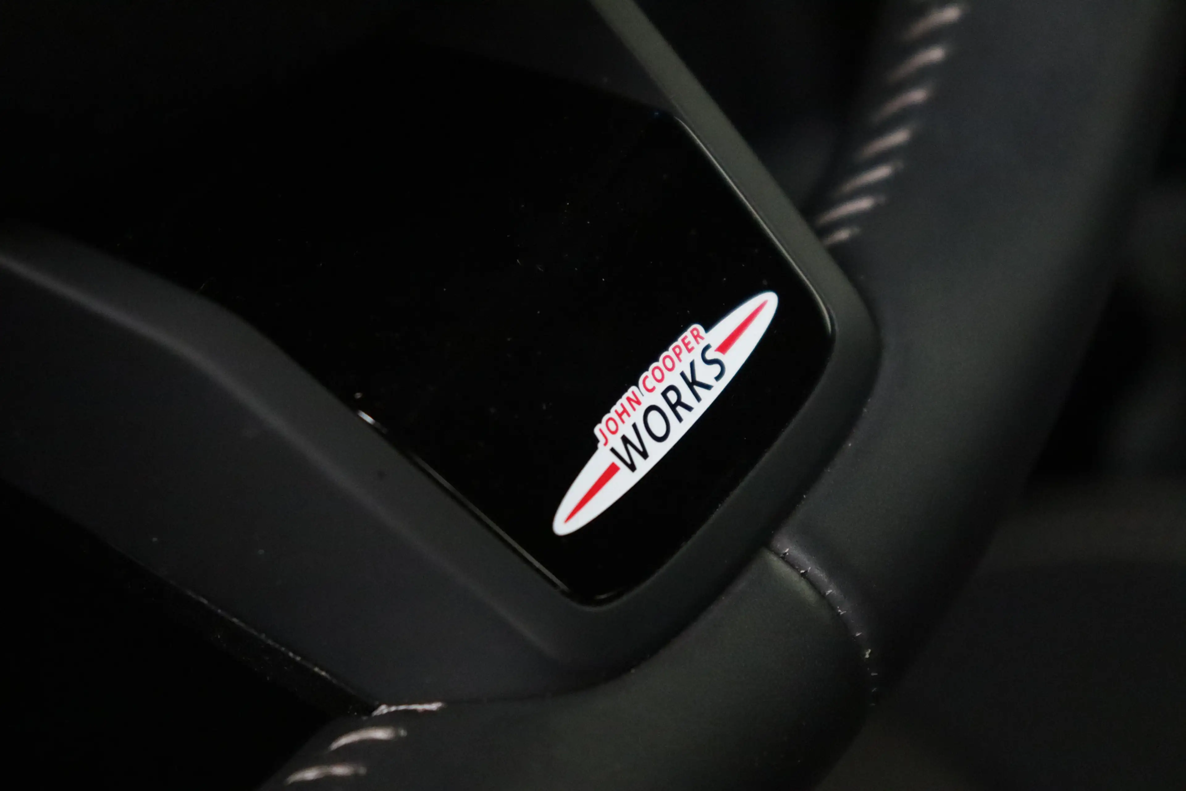 MINI John Cooper Works Cabrio S JCW Automaat / JCW Sportstoelen / Comfort Access — photo 6