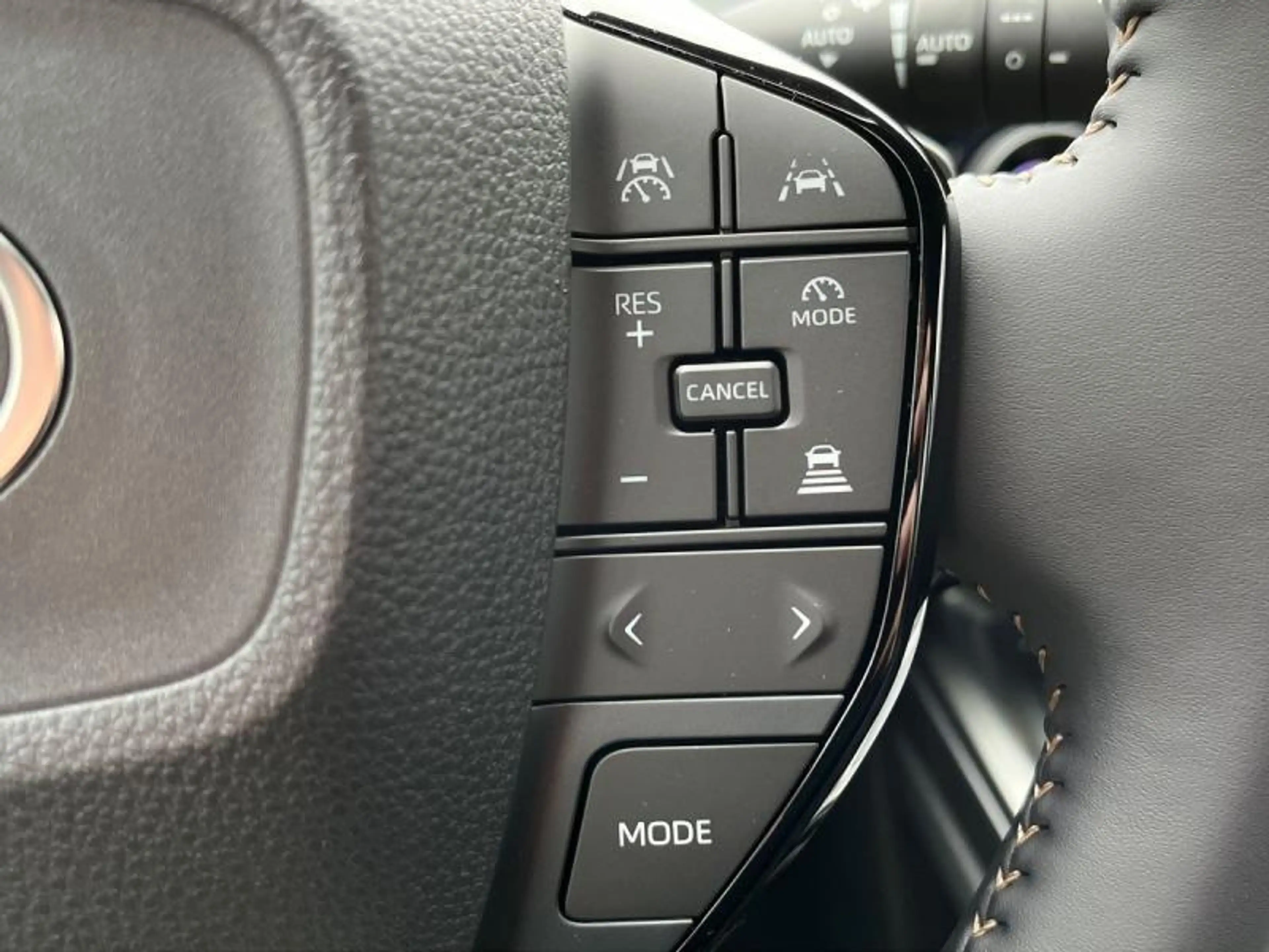 Toyota bZ4X Touring Business+360°cam+gps+sens V+A — photo 15