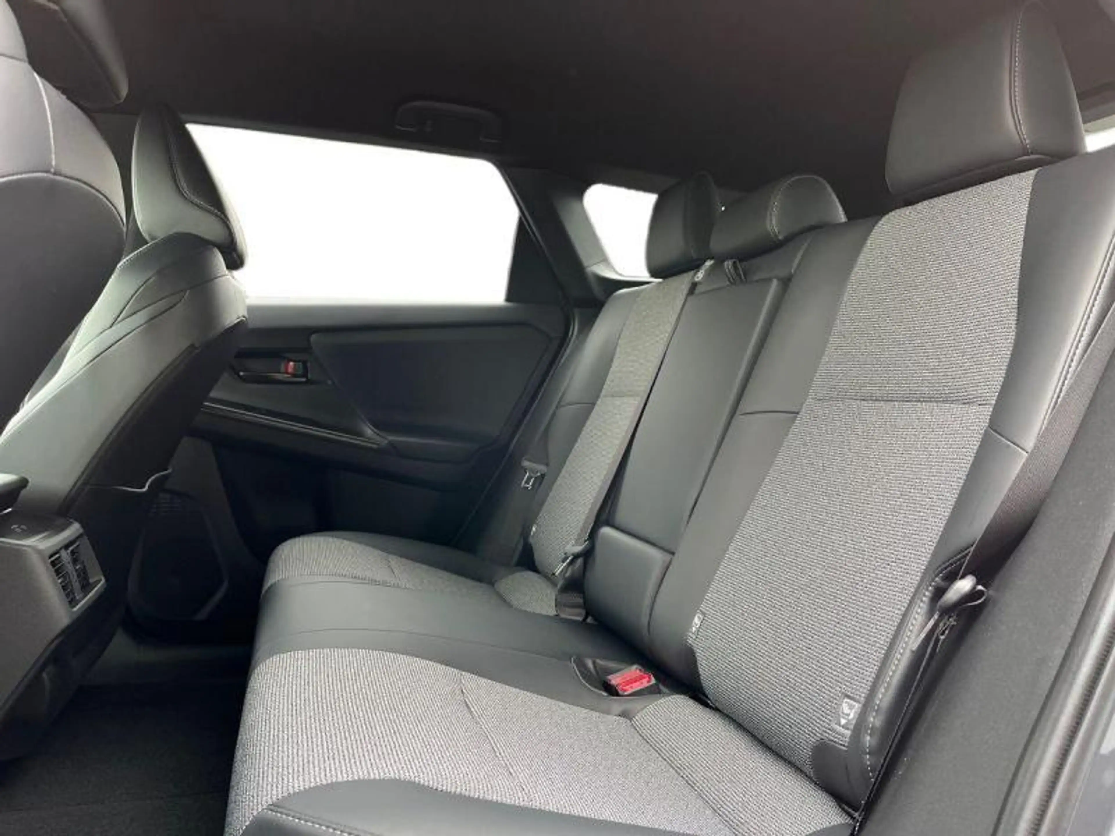 Toyota bZ4X Touring Business+360°cam+gps+sens V+A — photo 9