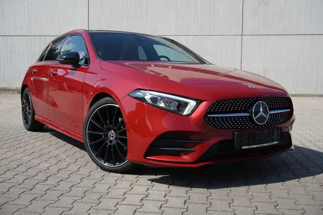 Mercedes-Benz A 200 AMG Line 19" Navi Kamera Pano Soundsystem