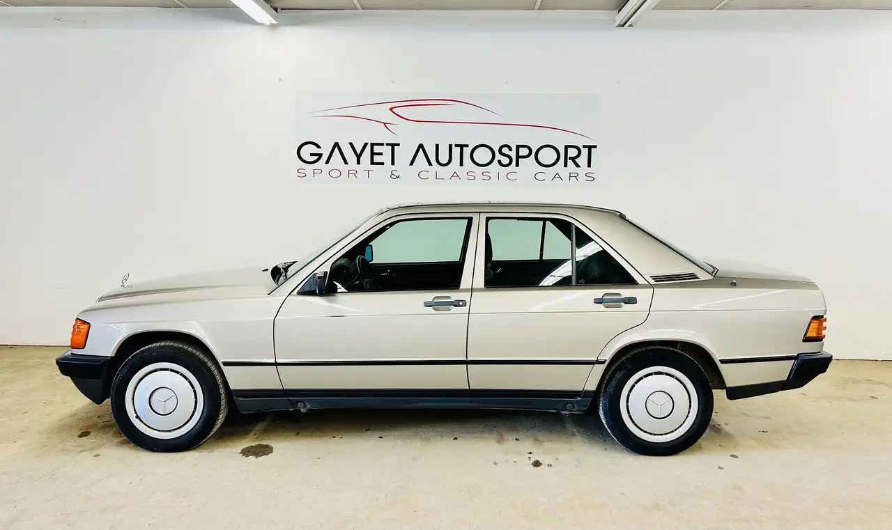 Mercedes-Benz 190 2.3, foto 5