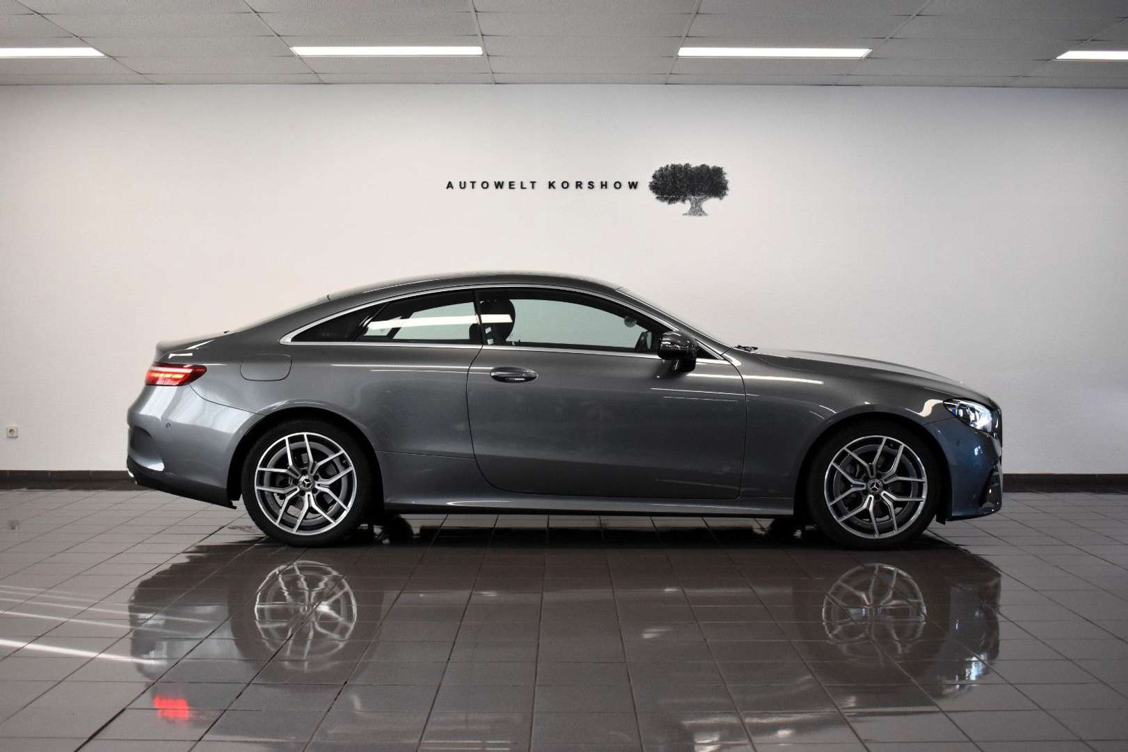 Mercedes Classe E Coupé 200 AMG LINE - 2021 - Joinsteer - #4