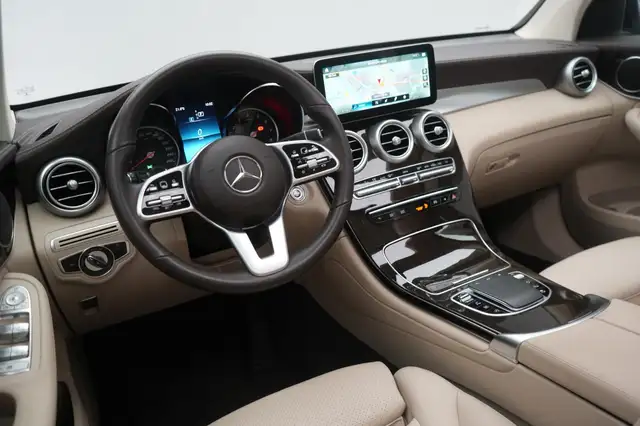 Mercedes-Benz GLC view 13