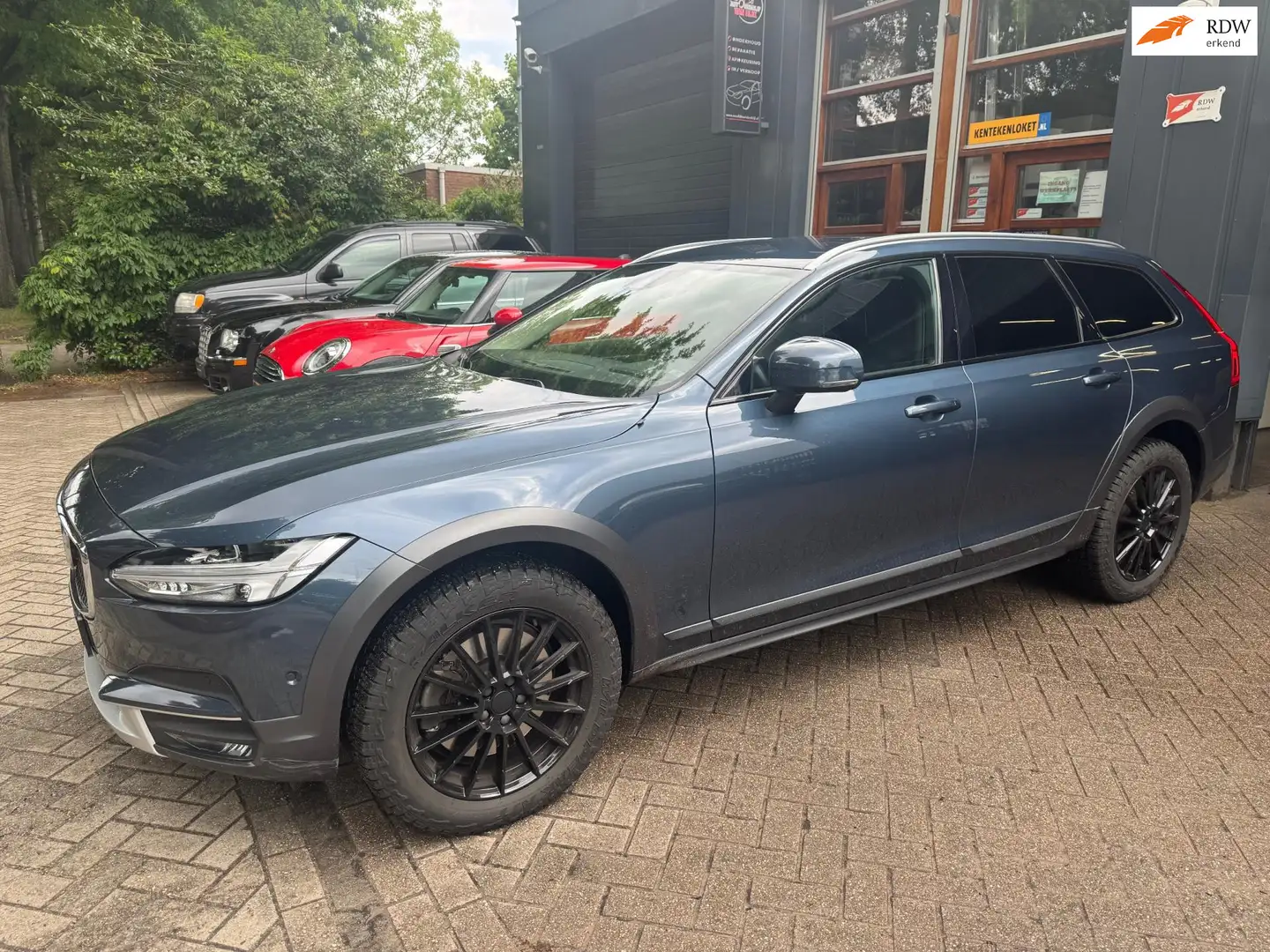 Volvo V90 Cross Country 2.0 T5 Pro Albastru - 1