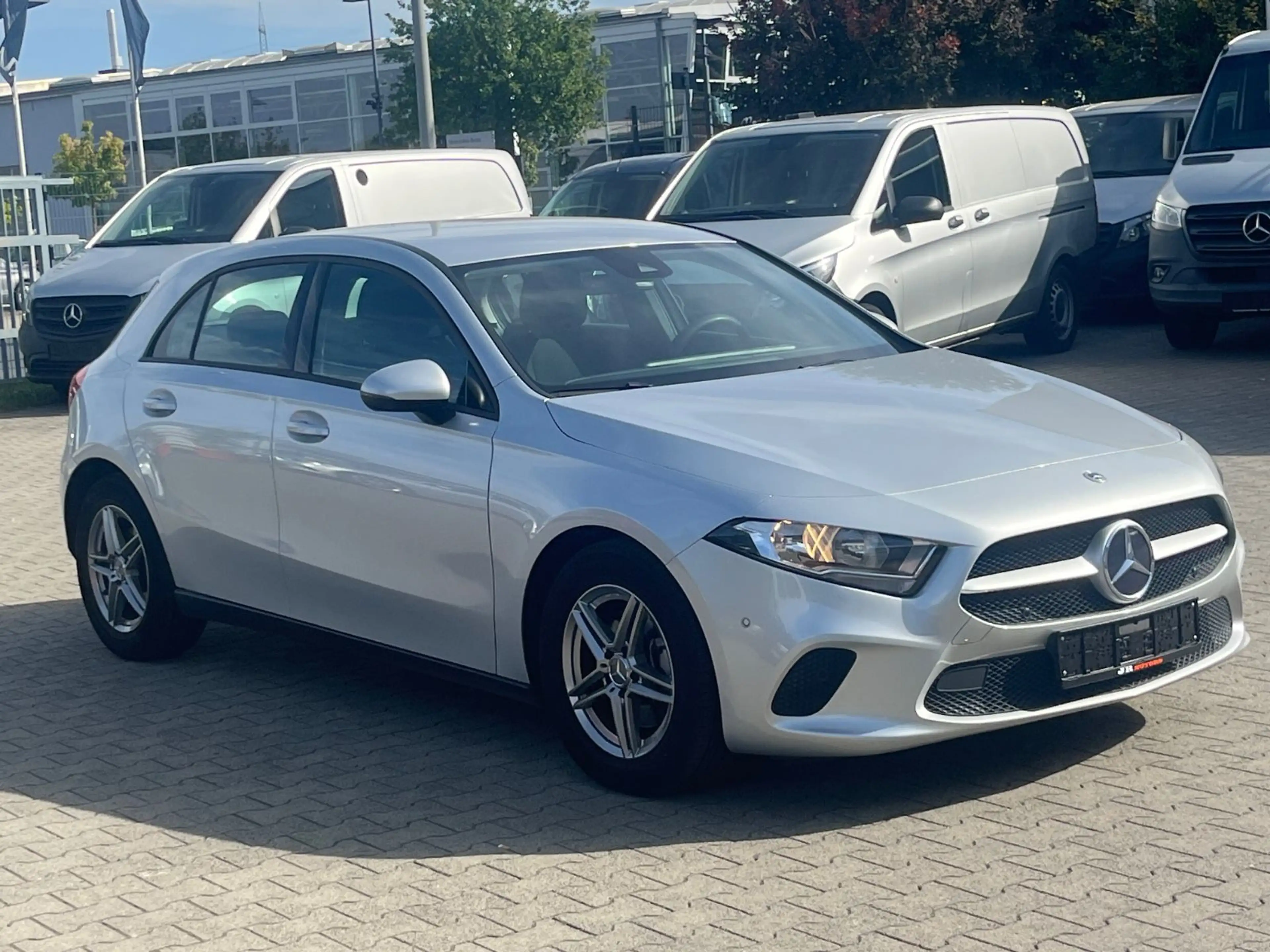 Mercedes-Benz A 200 *Kamera*CarPlay*DAB — photo 2