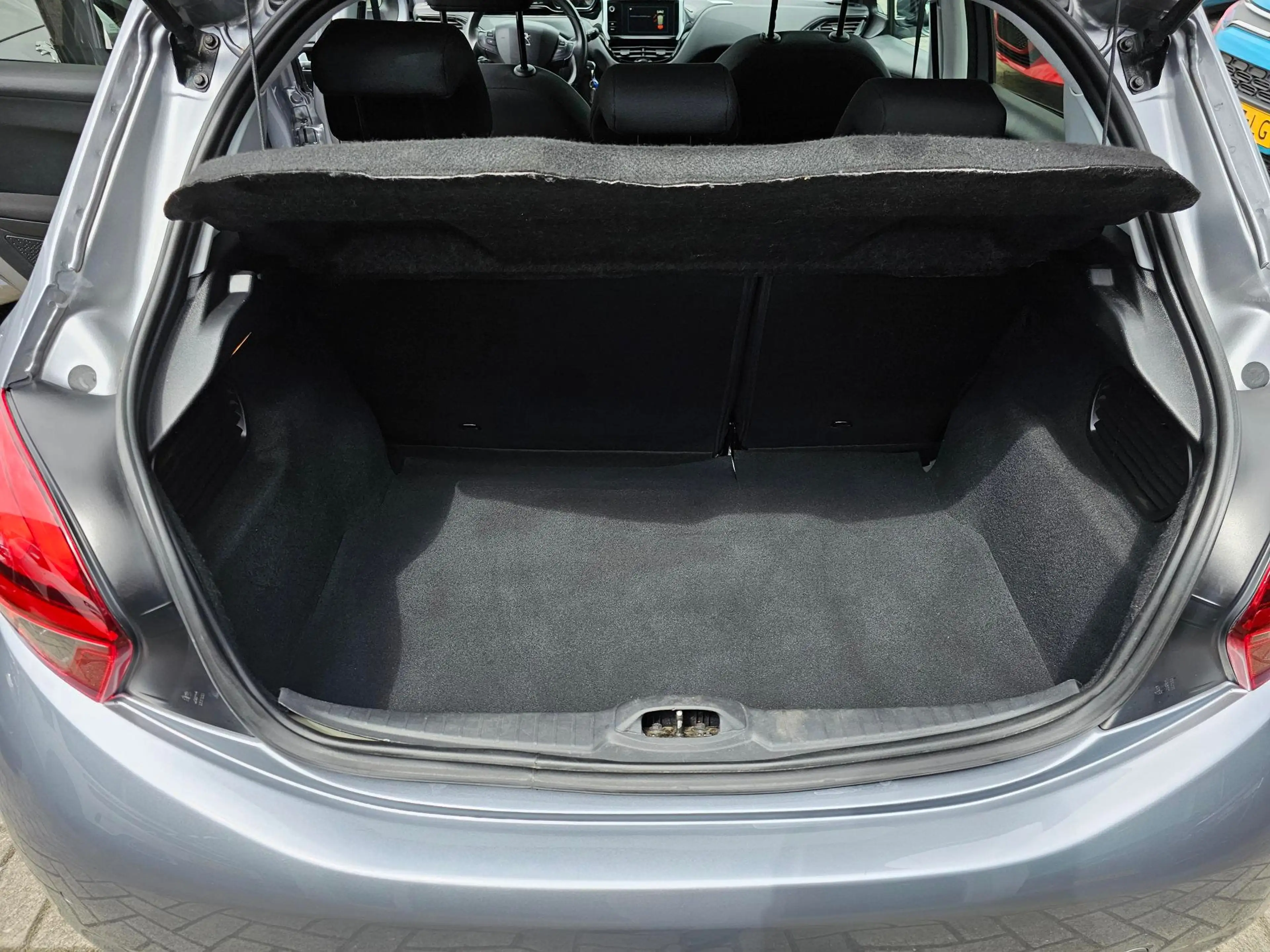 Peugeot 208 1.2 PureTech 110 Signature Parkeerhulp Achter | Tr — photo 3
