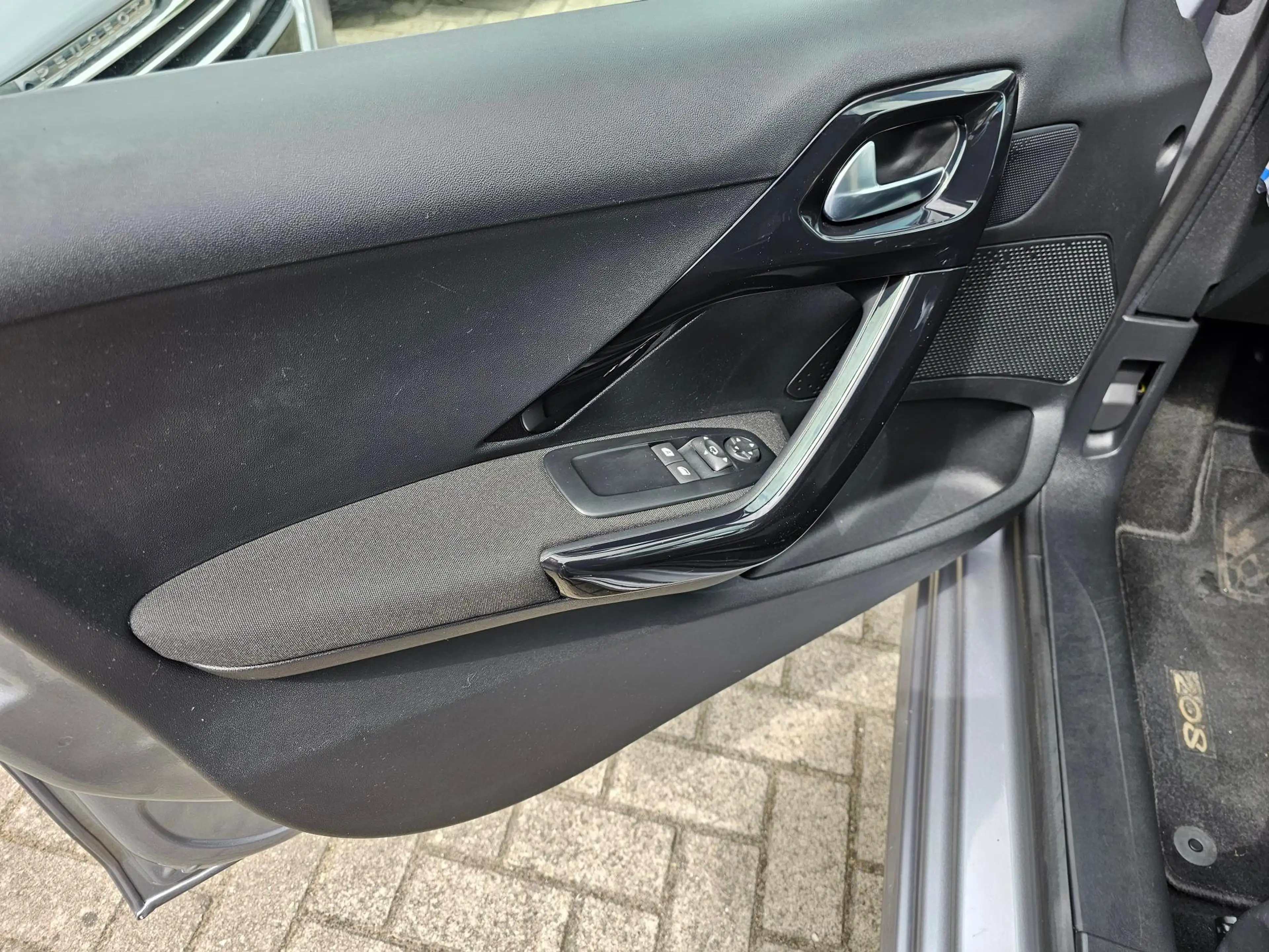 Peugeot 208 1.2 PureTech 110 Signature Parkeerhulp Achter | Tr — photo 16