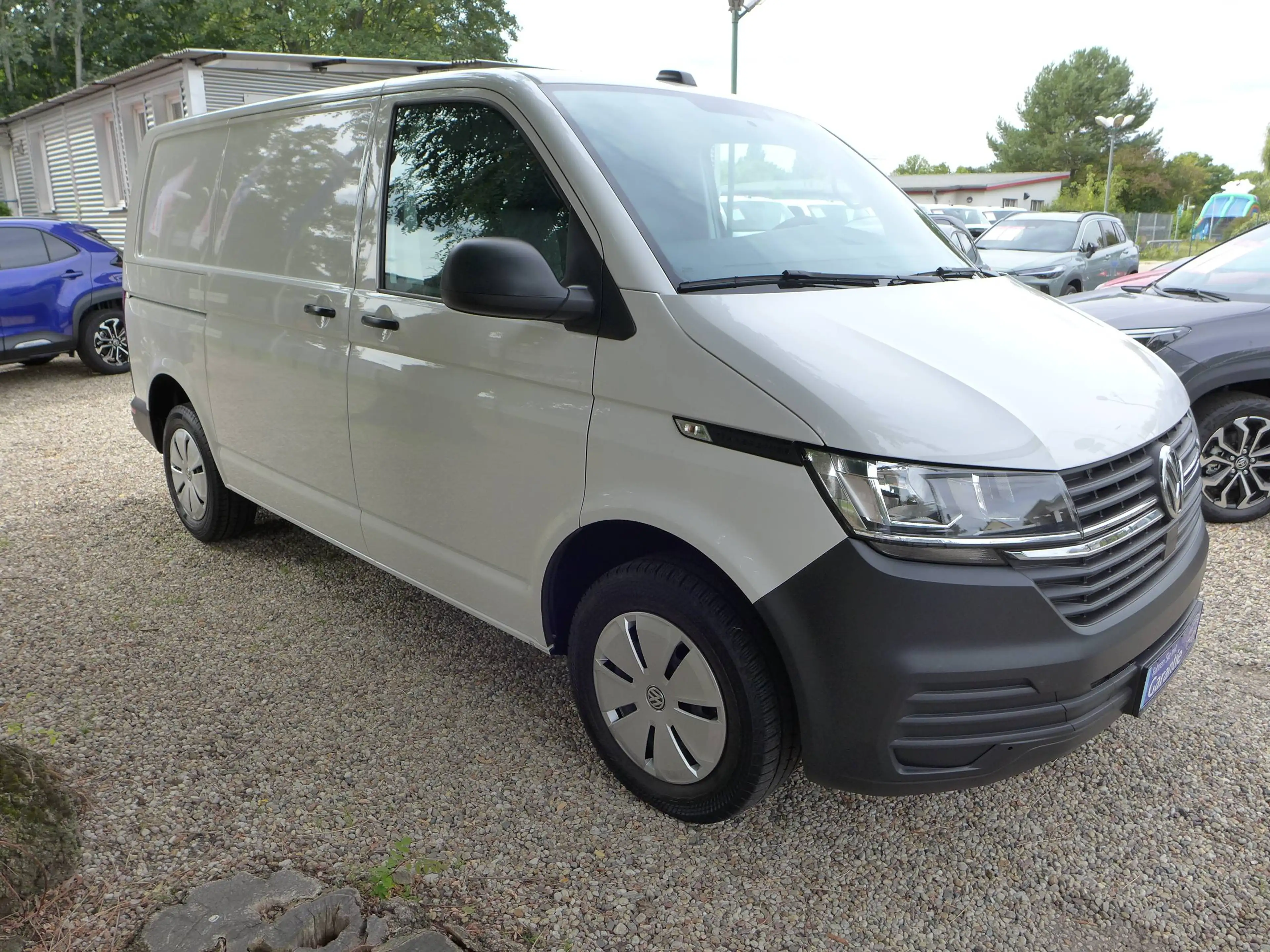 Volkswagen T6.1 Transporter Transporter T6.1 2.0 TDI BMT Klima / APP / PDC — photo 3