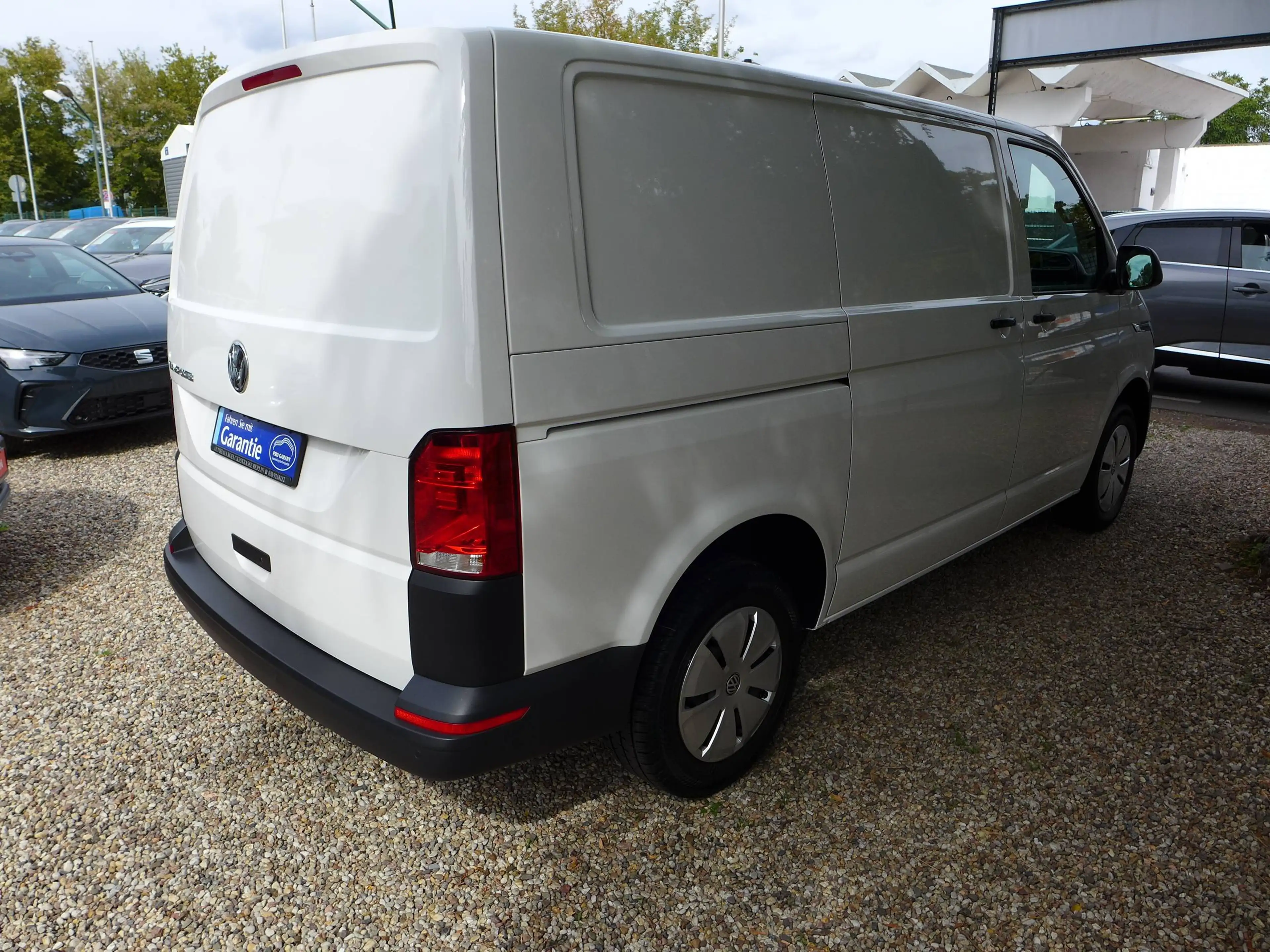 Volkswagen T6.1 Transporter Transporter T6.1 2.0 TDI BMT Klima / APP / PDC — photo 14