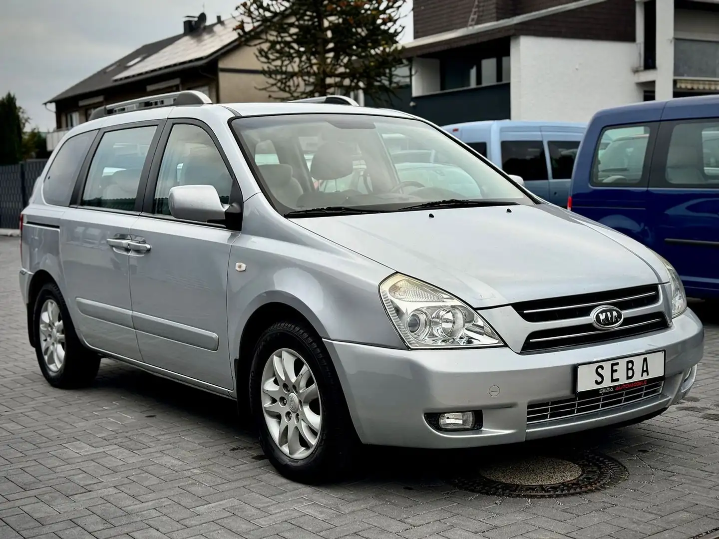 Kia Carnival 2.9 CRDi DPF '7-Sitzer'Aut.'AHK'Display' Silber - 1