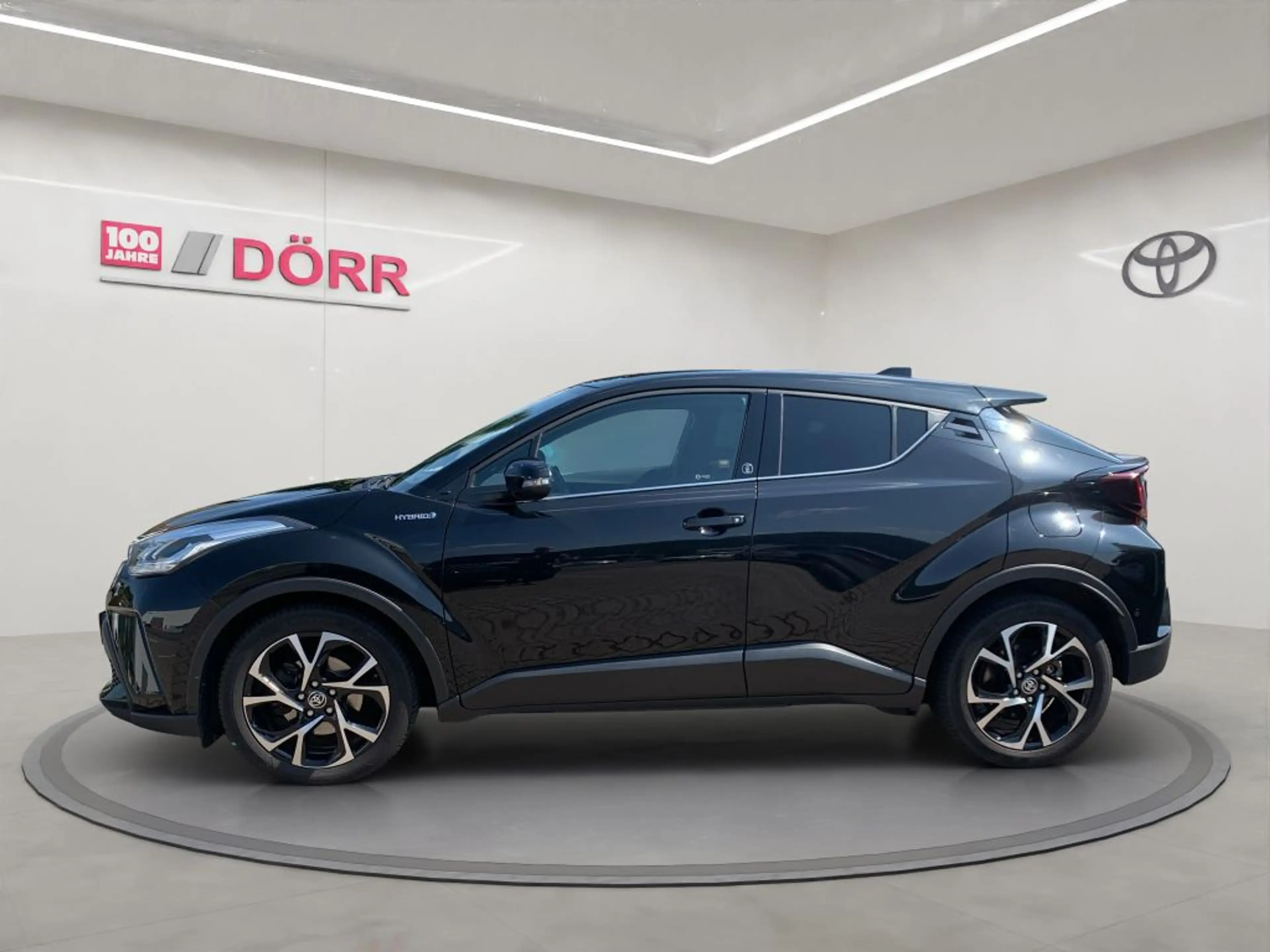 Toyota C-HR 2.0 Hybrid Team Deutschland — photo 2