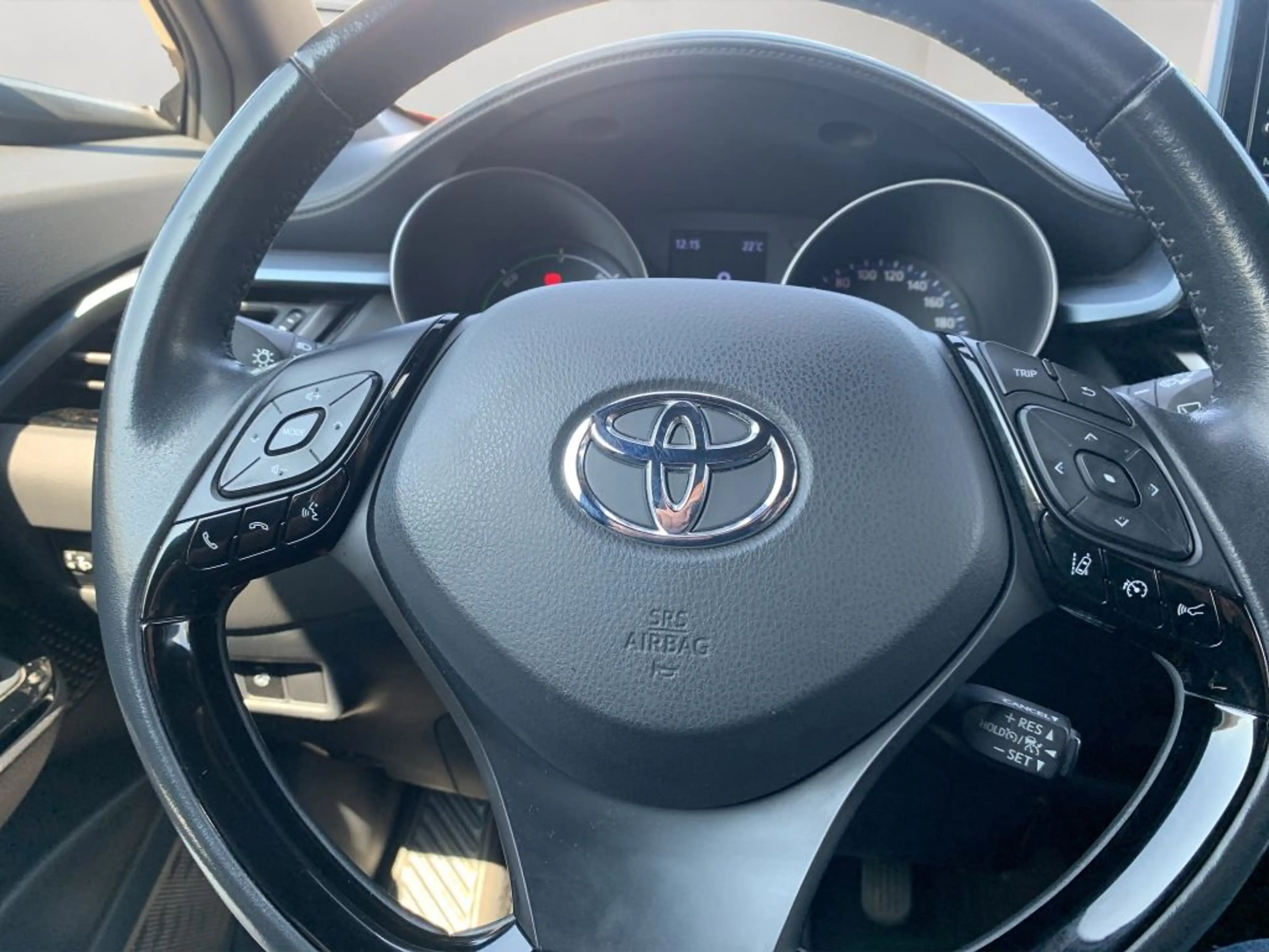 Toyota C-HR 2.0 Hybrid Team Deutschland — photo 15