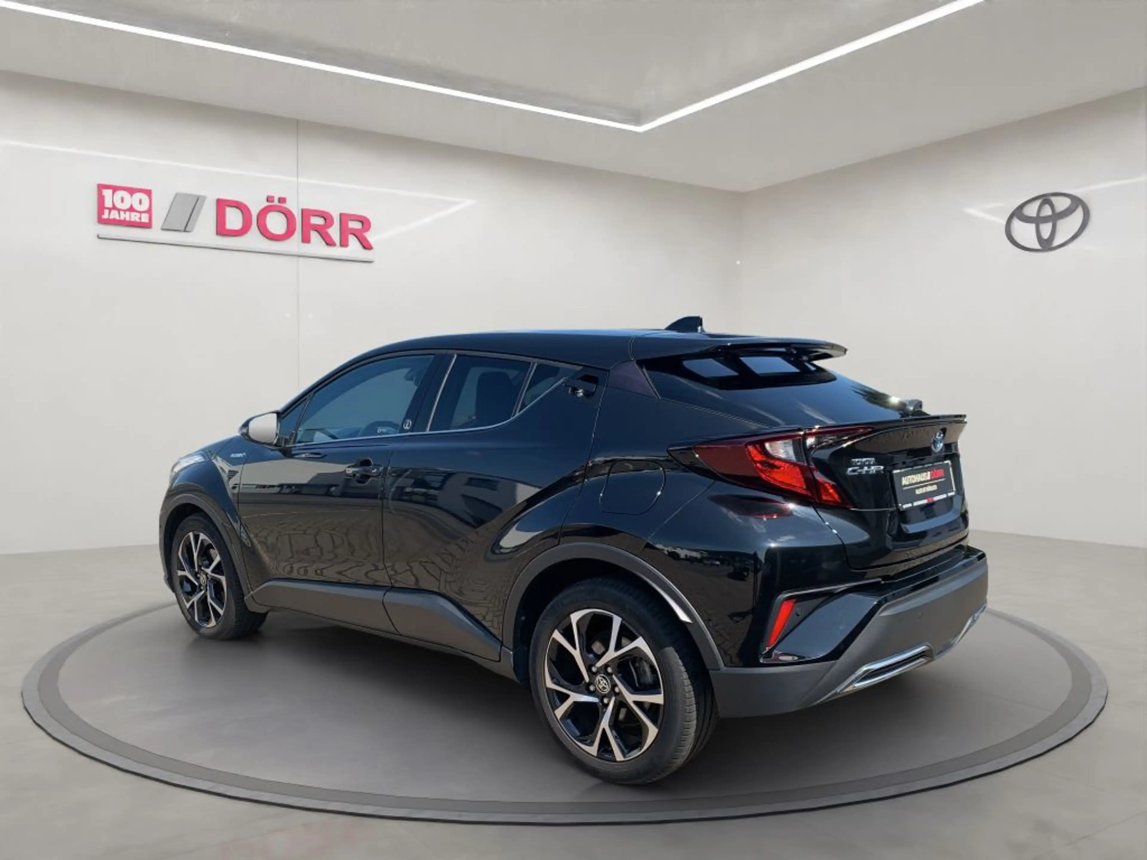 Toyota C-HR 2.0 Hybrid Team Deutschland — photo 3