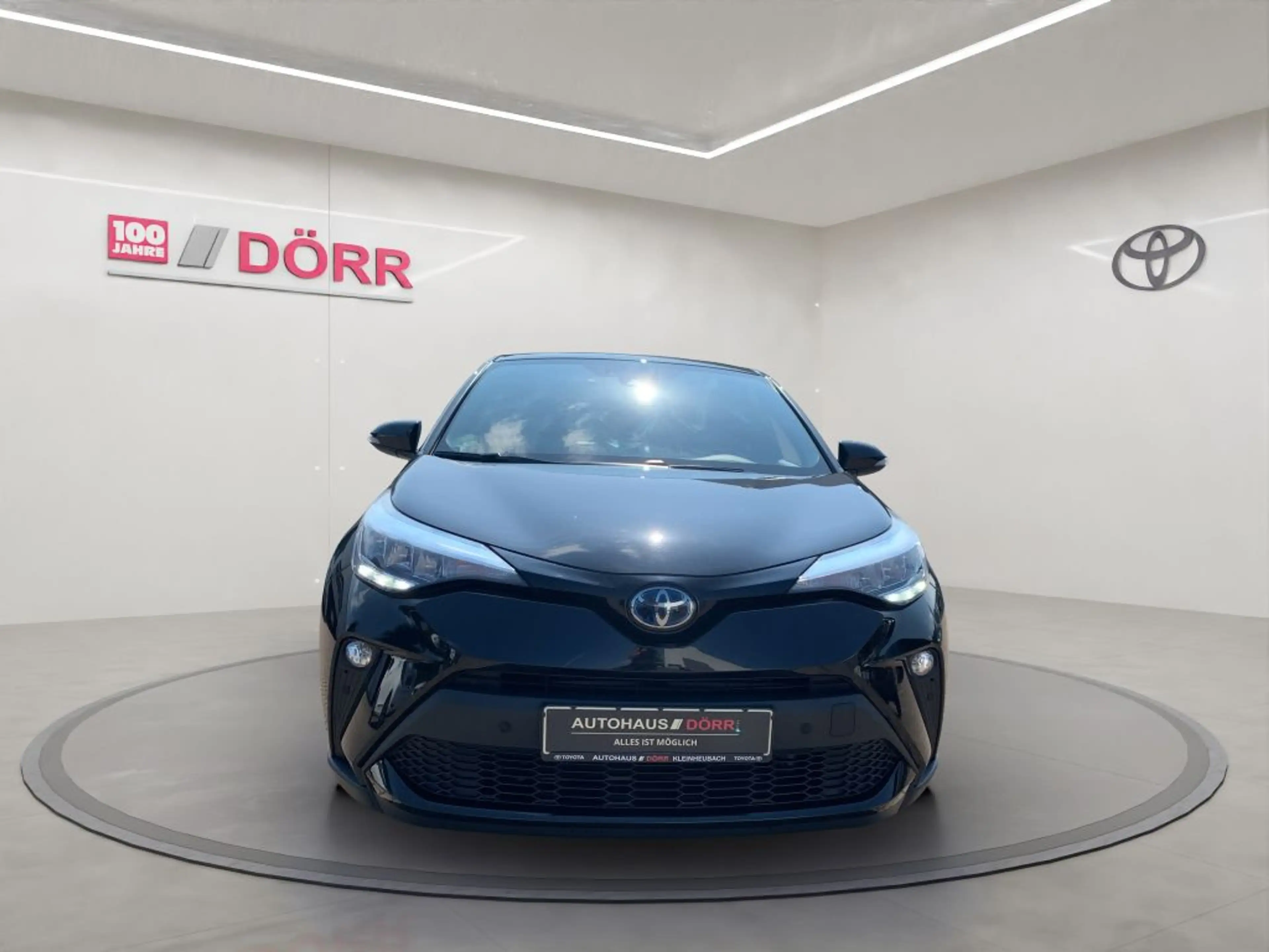 Toyota C-HR 2.0 Hybrid Team Deutschland — photo 8