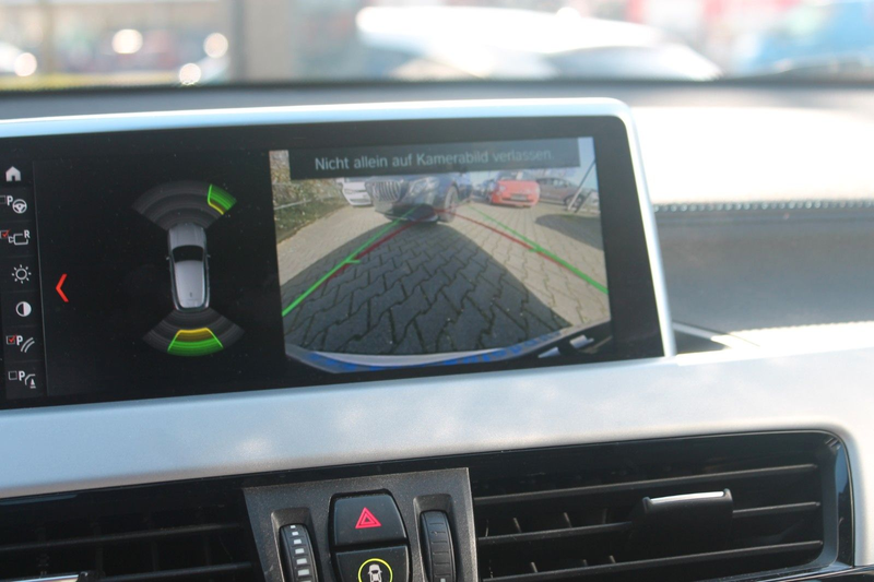 BMW X2 sDrive18i*LED*Navi*RÜKA*AHK*neuer 18"Radsatz* — photo 12