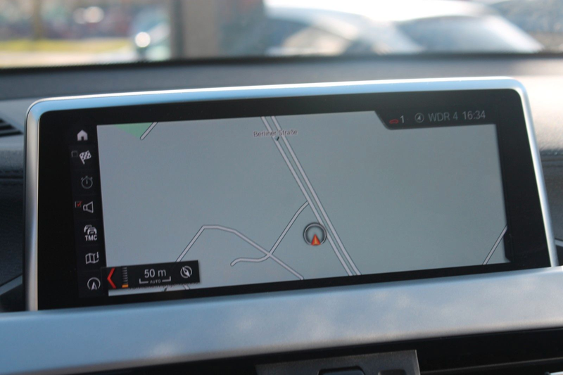 BMW X2 sDrive18i*LED*Navi*RÜKA*AHK*neuer 18"Radsatz* — photo 15