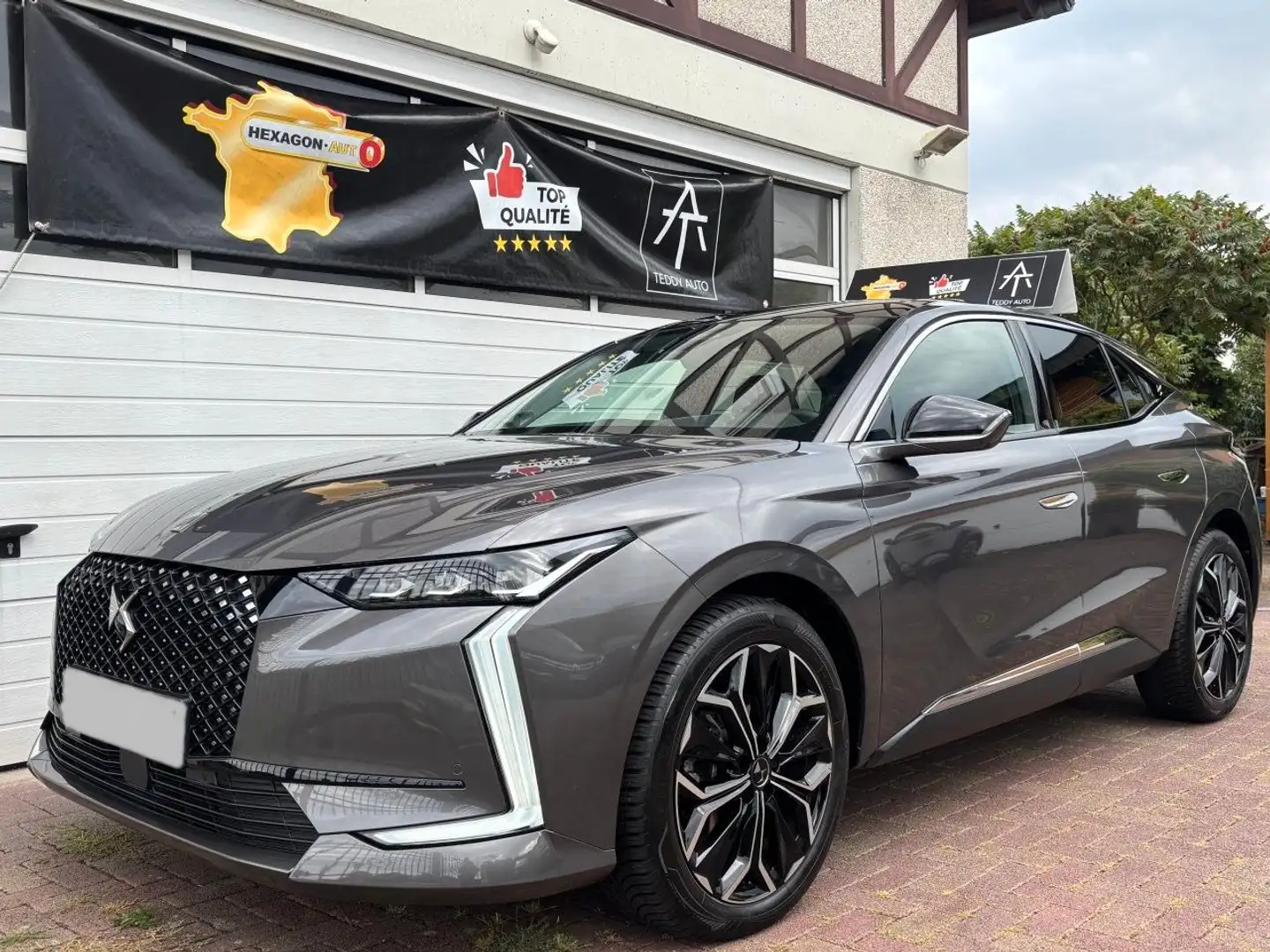 DS Automobiles DS 4 BlueHDI 130 EAT8 Etoille Pano| Nappa | FOCAL Grau - 2