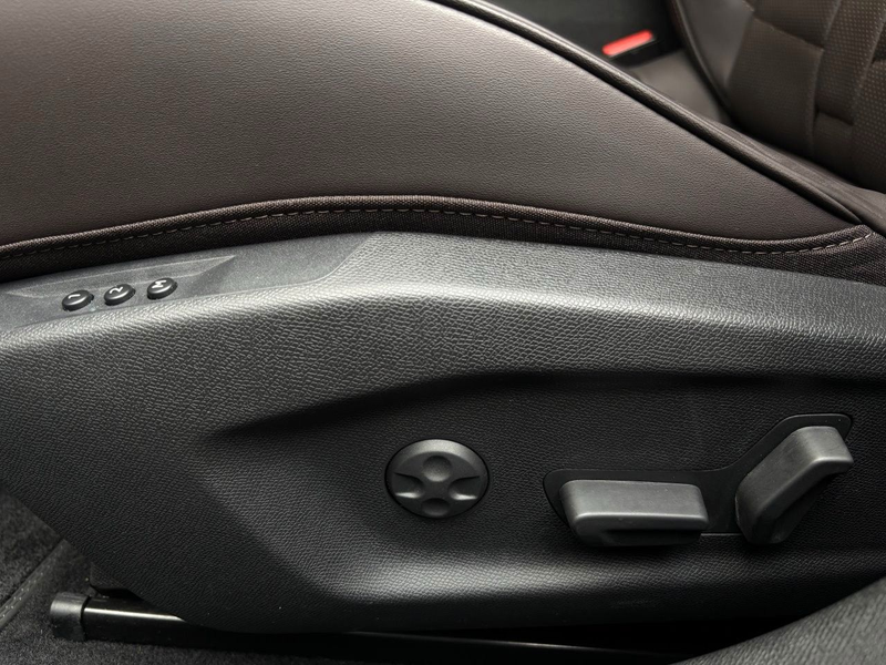 DS Automobiles DS 4 BlueHDI 130 EAT8 Etoille Pano| Nappa | FOCAL — photo 8