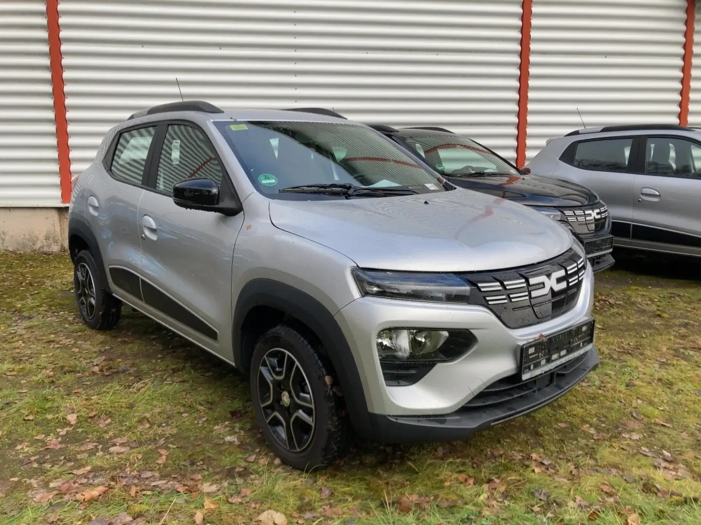 Dacia Spring Essentia - 2