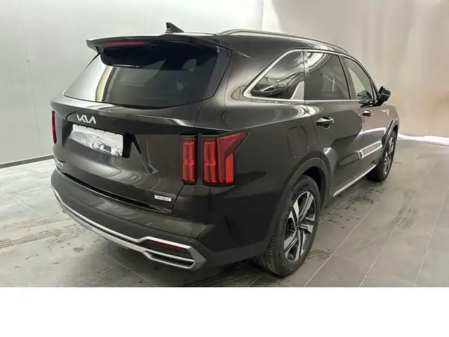 Kia Sorento view 4
