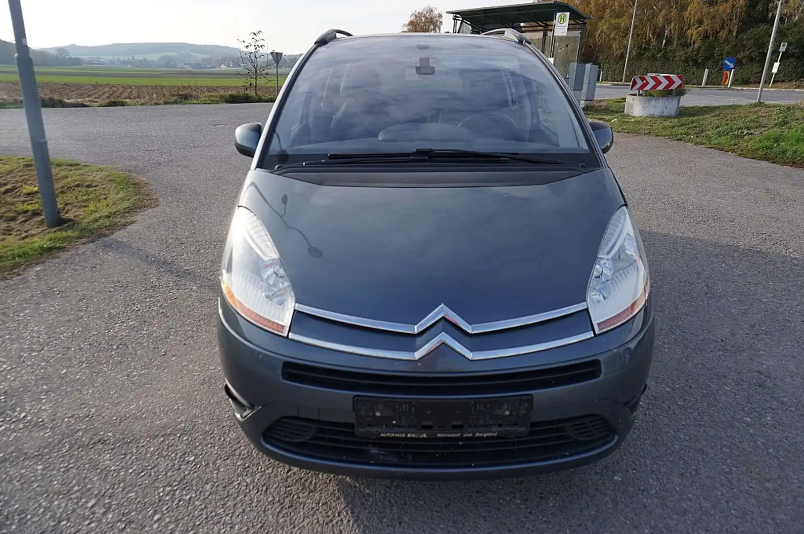 Citroen Grand C4 Picasso 1,6 16V eco 7-Sitzer Grau - 1