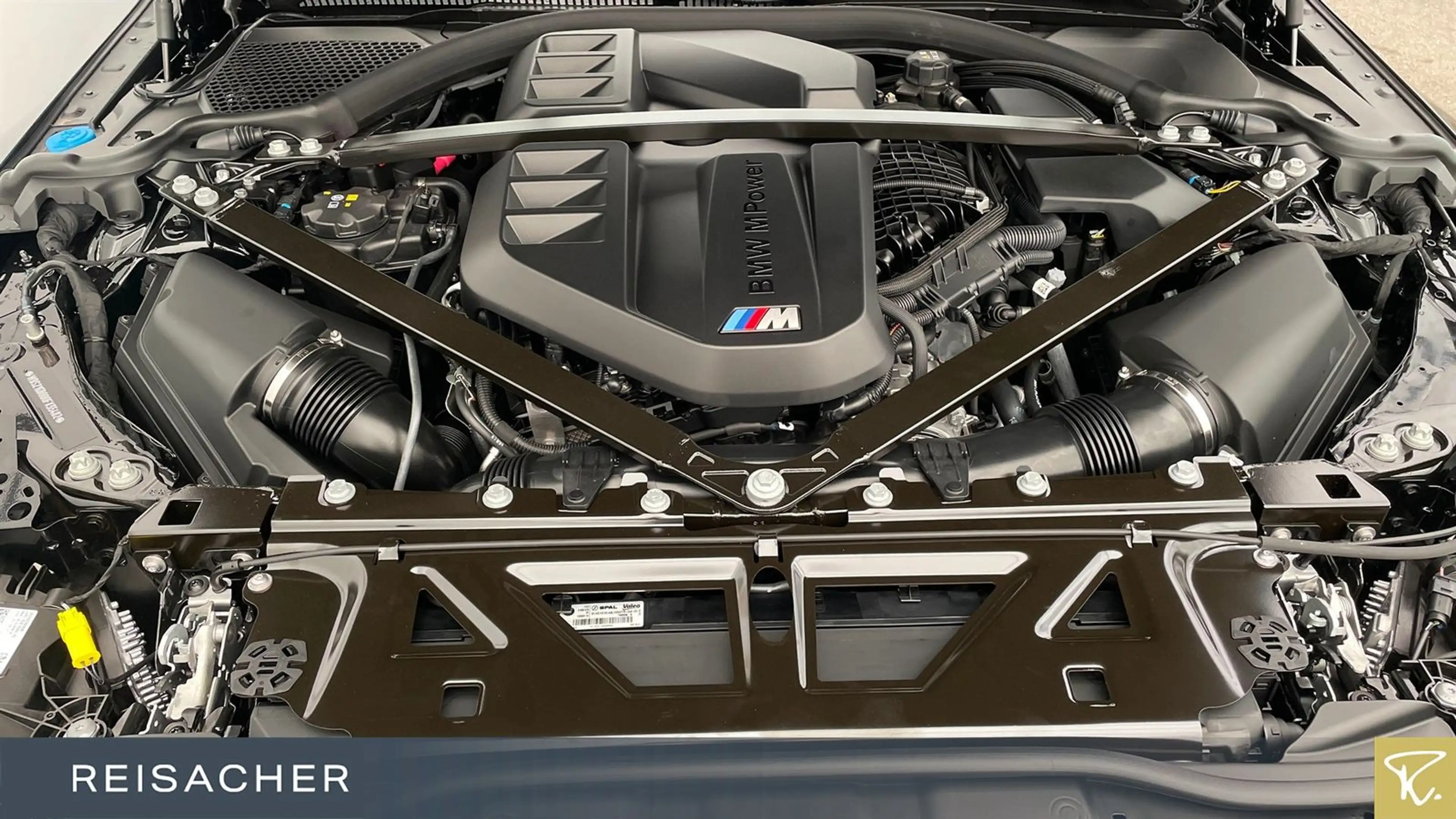 BMW M3 Competition mit M xDrive Touring DAB Radio — photo 7