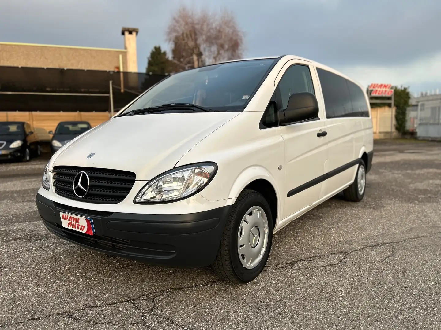 Mercedes-Benz Vito Vito 2.2 115 CDI Pulman 9 posti Weiß - 1