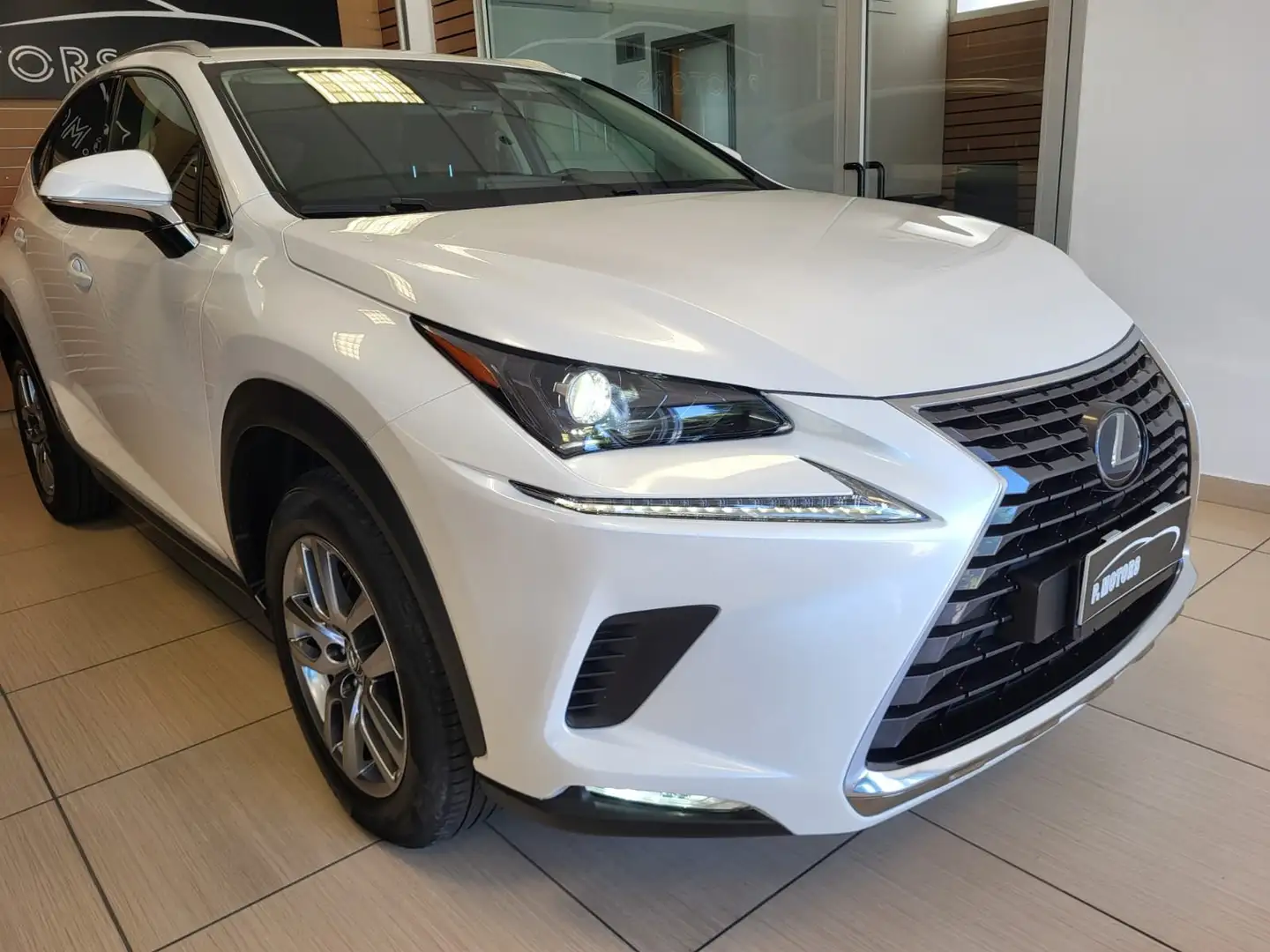 Lexus NX 300 h 2.5   HYBRID 4wd PREZZO REALE Blanc - 2