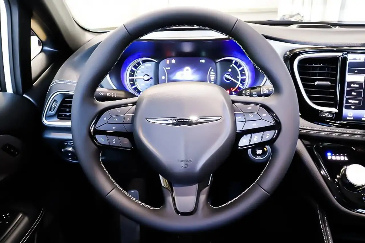Chrysler Pacifica fotografie Chrysler Pacifica