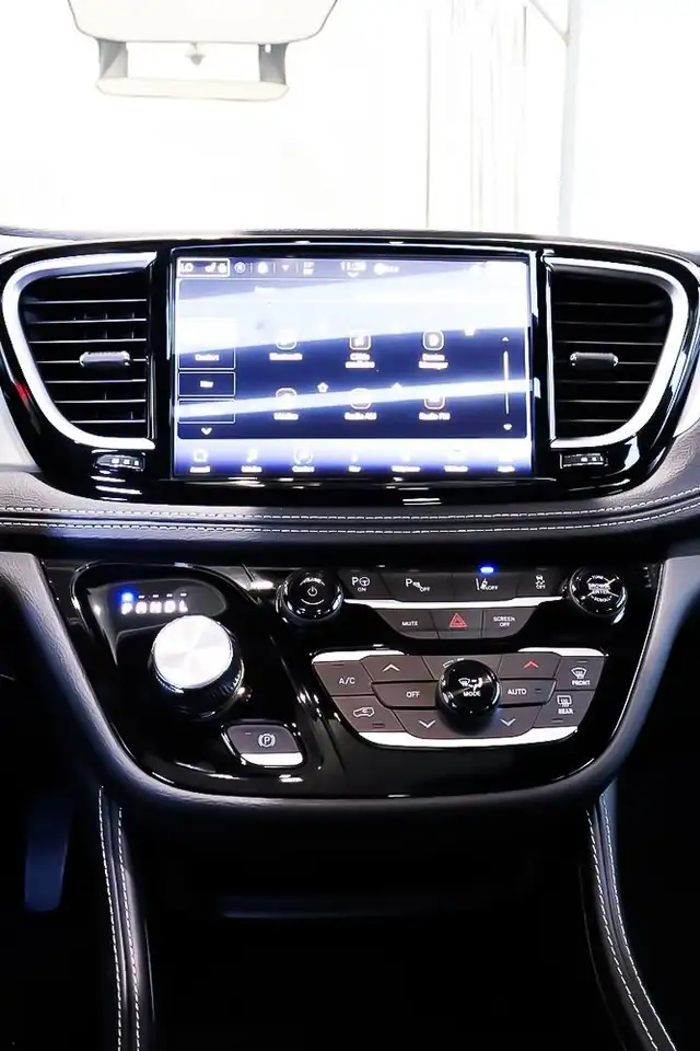 Chrysler Pacifica fotografie Chrysler Pacifica