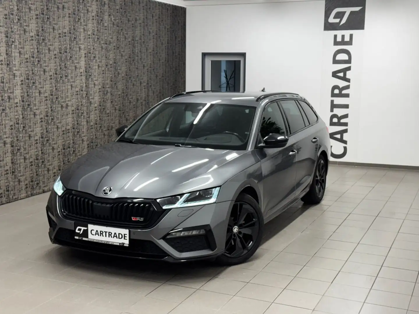 Skoda Octavia 2.0 TDI DPF RS Grau - 2