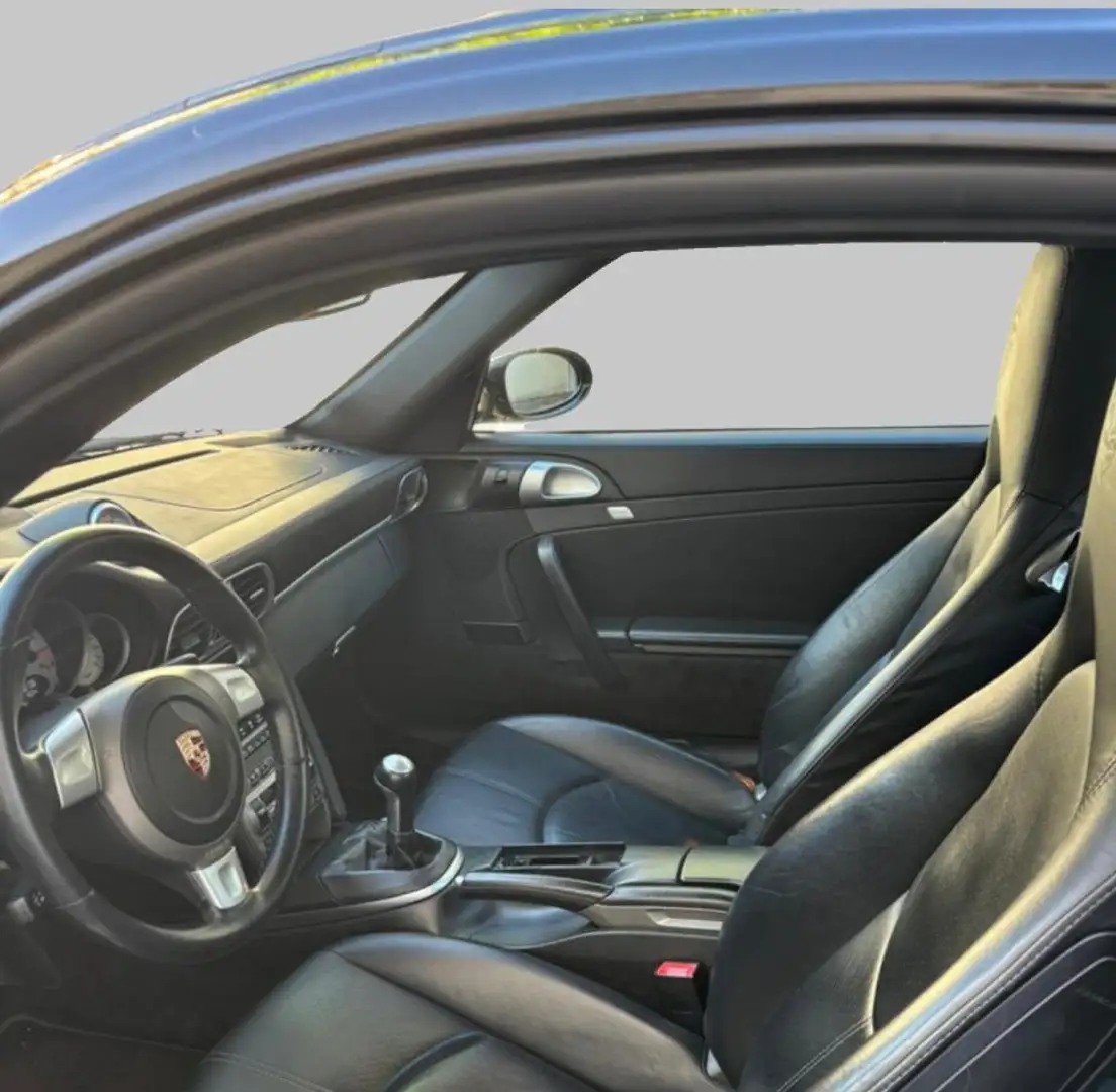 Porsche 911 types 997carre4s Noir - 2