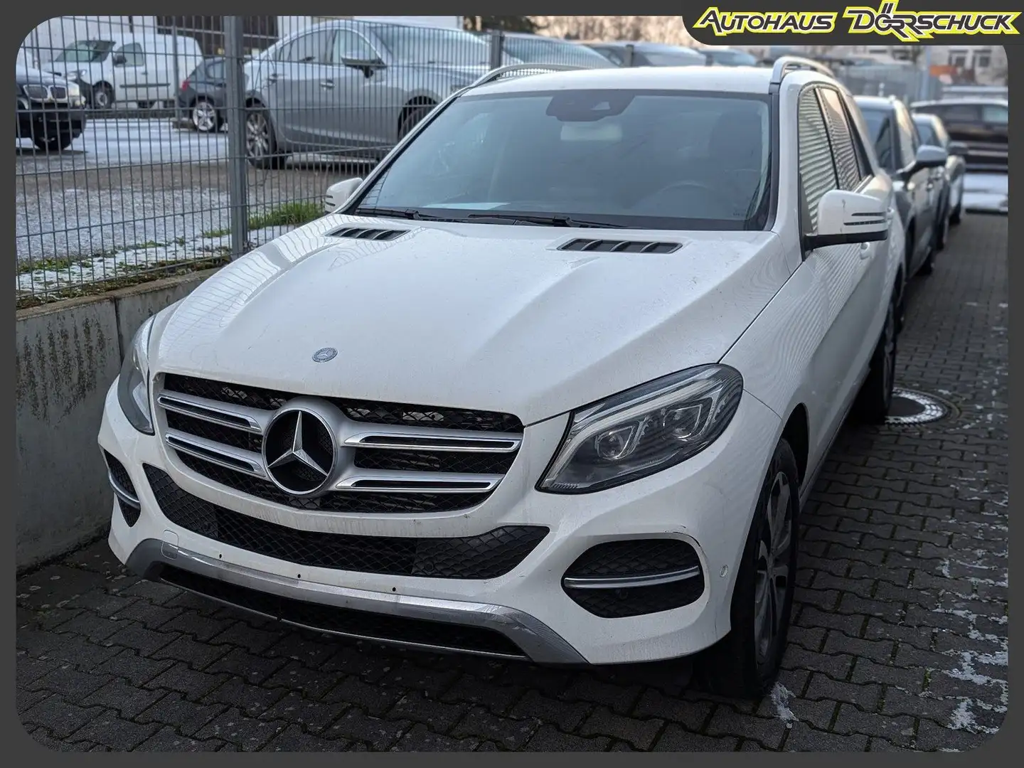 Mercedes-Benz GLE 350 d 4MATIC Sport. AIRMATIC. LED. NAVI. 4x4 Weiß - 1