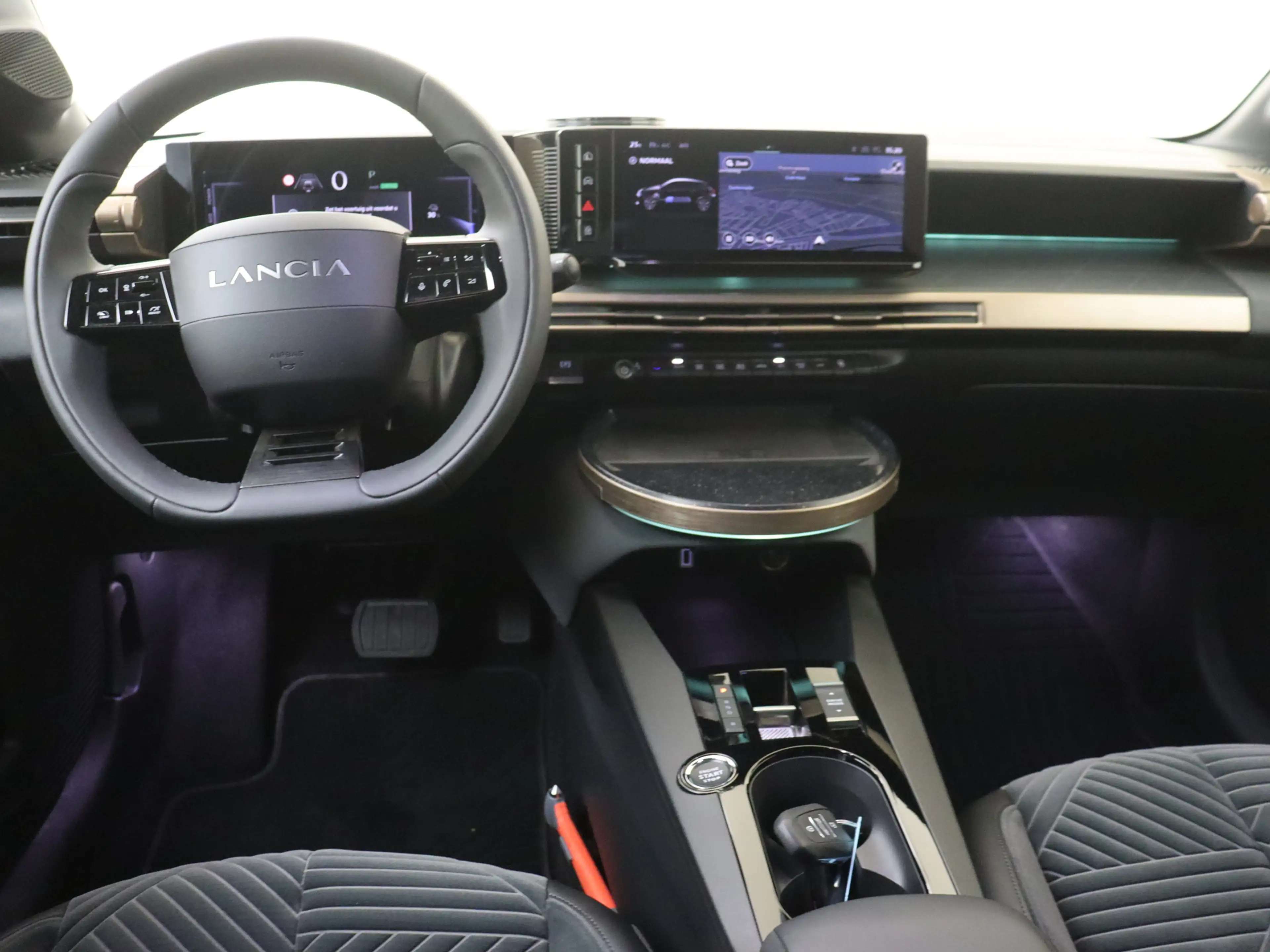 Lancia Ypsilon LX 51 kWh — photo 5