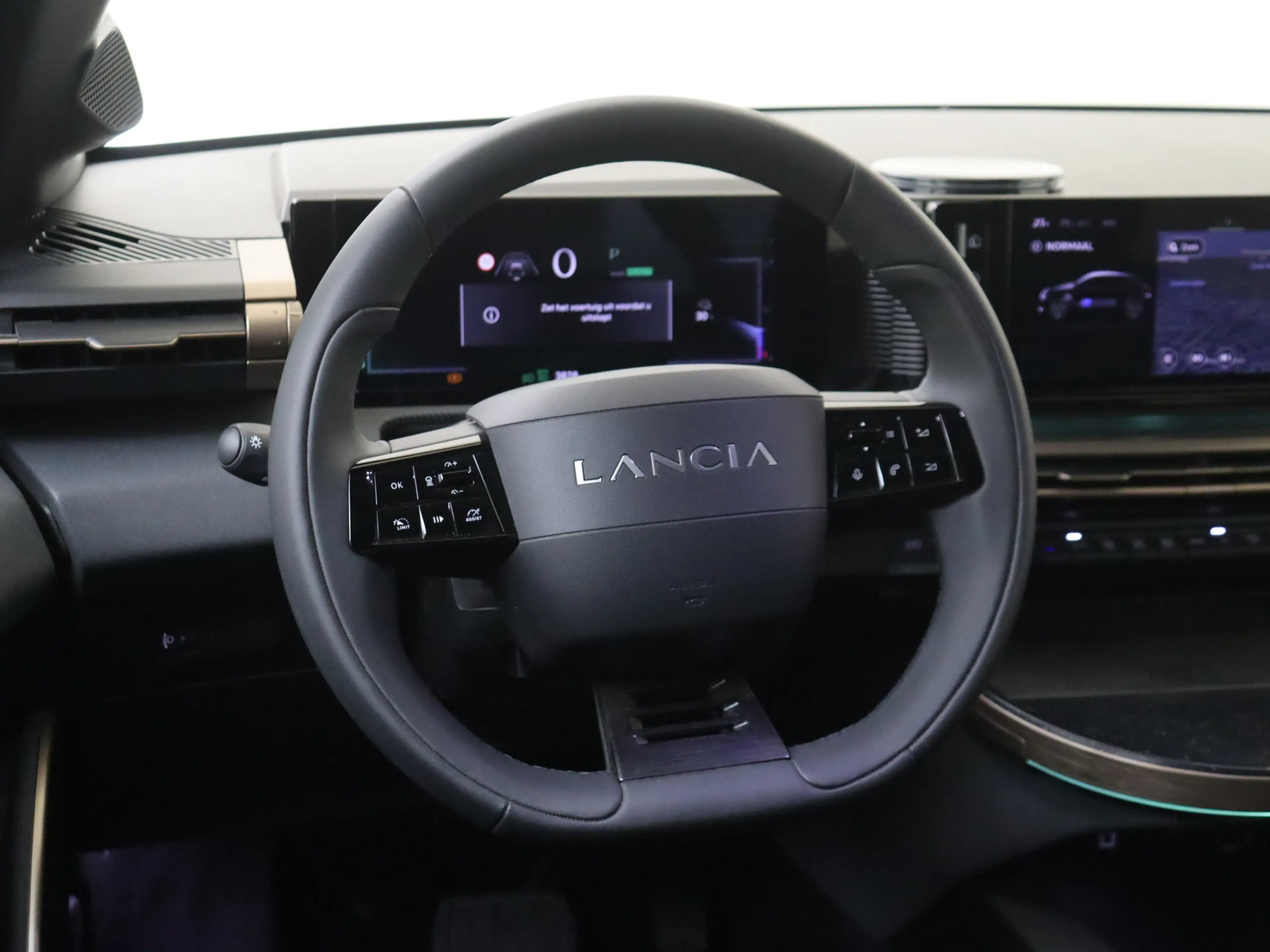 Lancia Ypsilon LX 51 kWh — photo 6