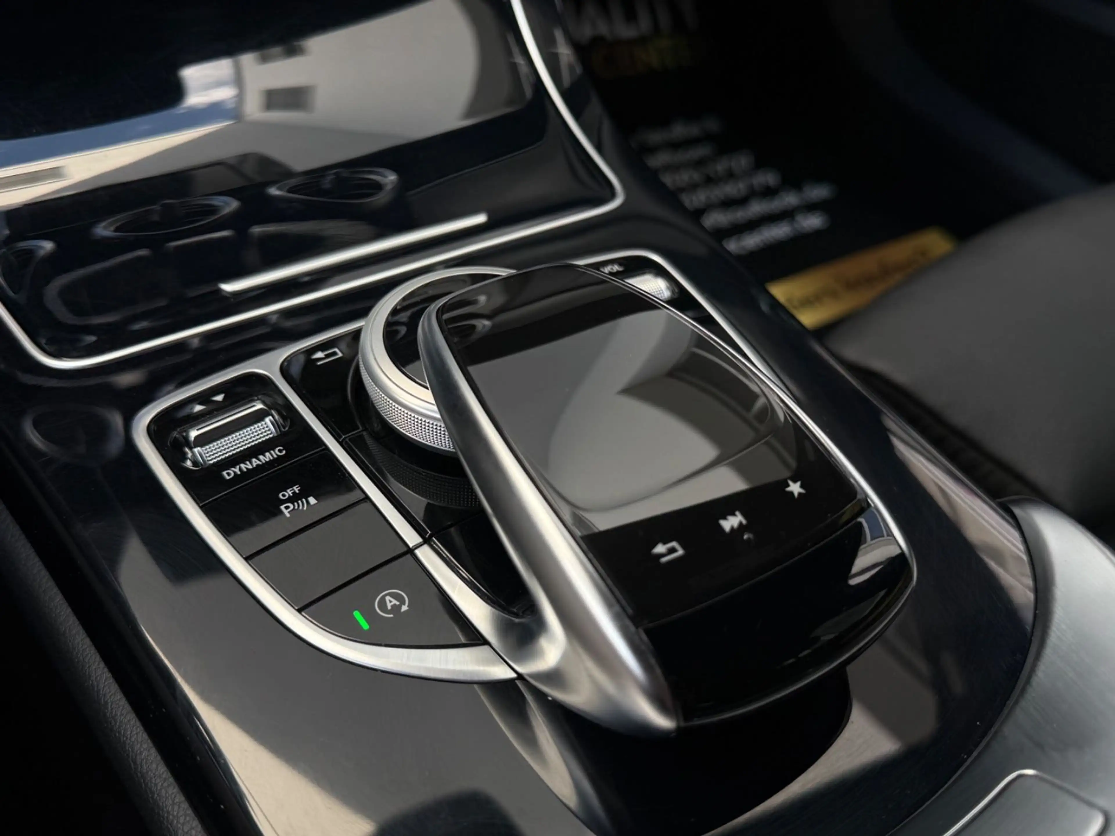 Mercedes-Benz C 250 T 9G AMG SPORT *KAMERA*AHK*NAVI* — photo 15