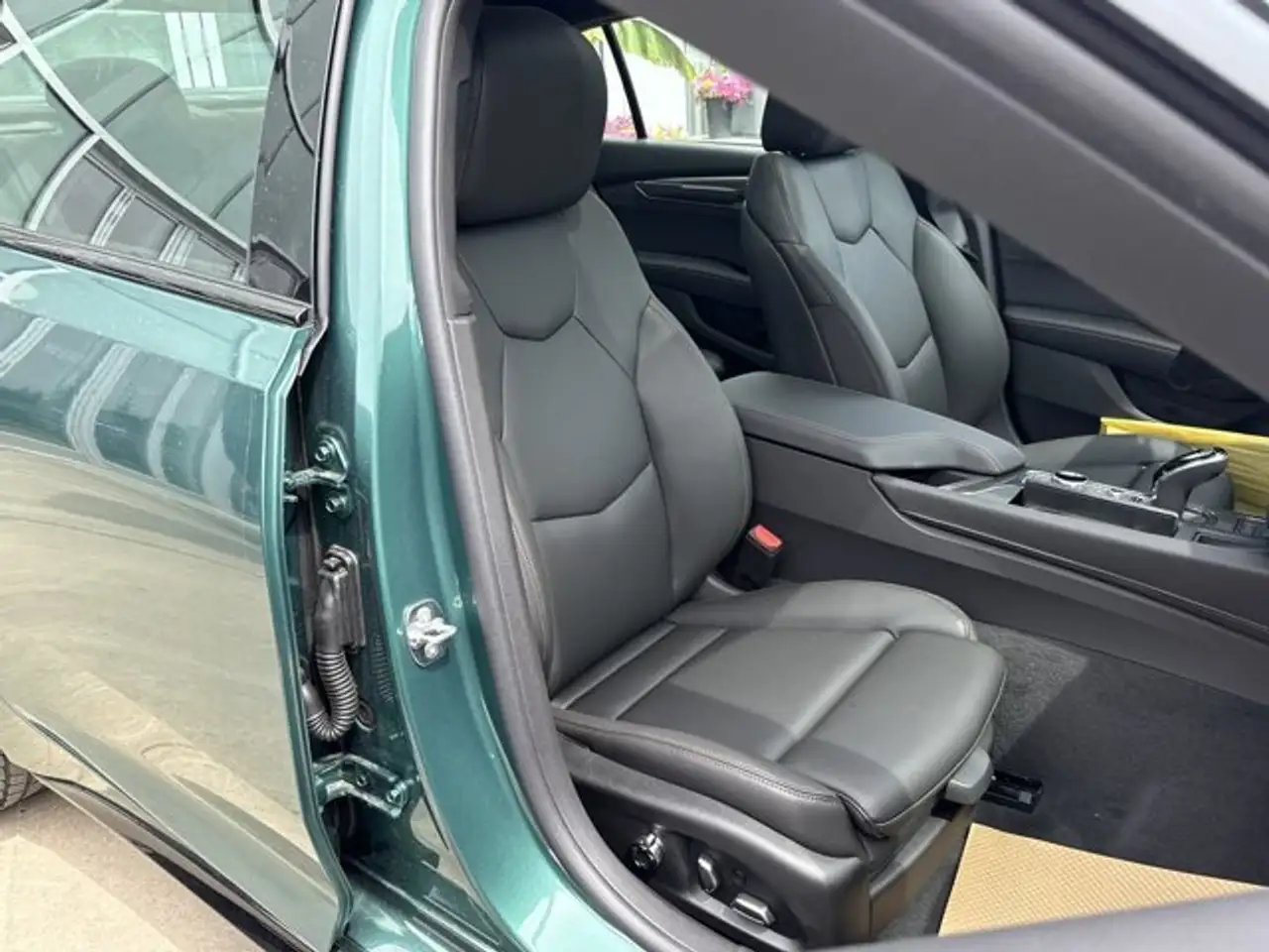 Cadillac CT5 снимка Cadillac CT5