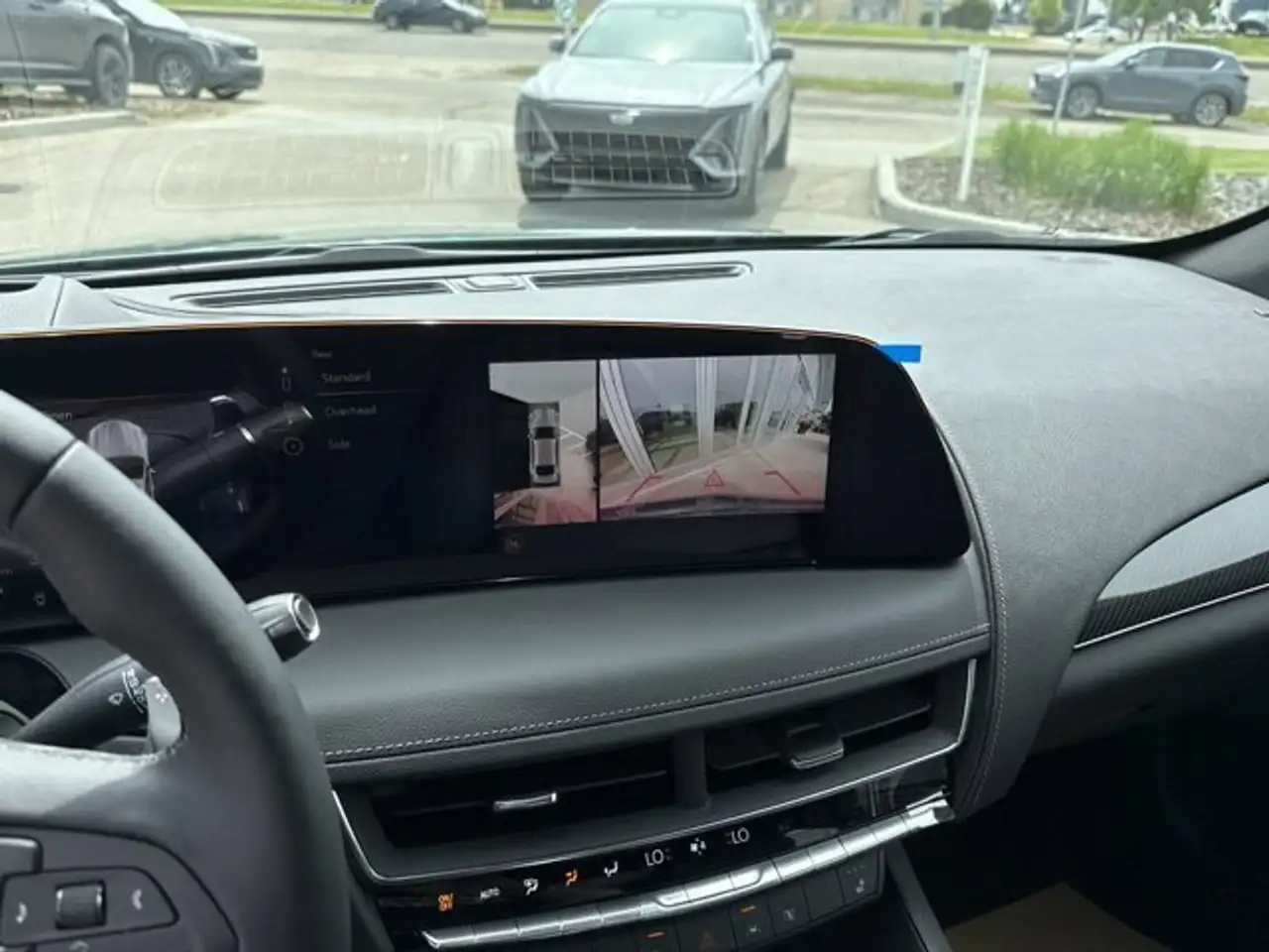 Cadillac CT5 снимка Cadillac CT5