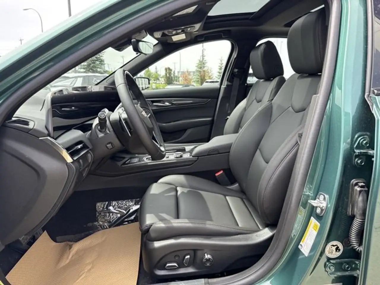 Cadillac CT5 снимка Cadillac CT5